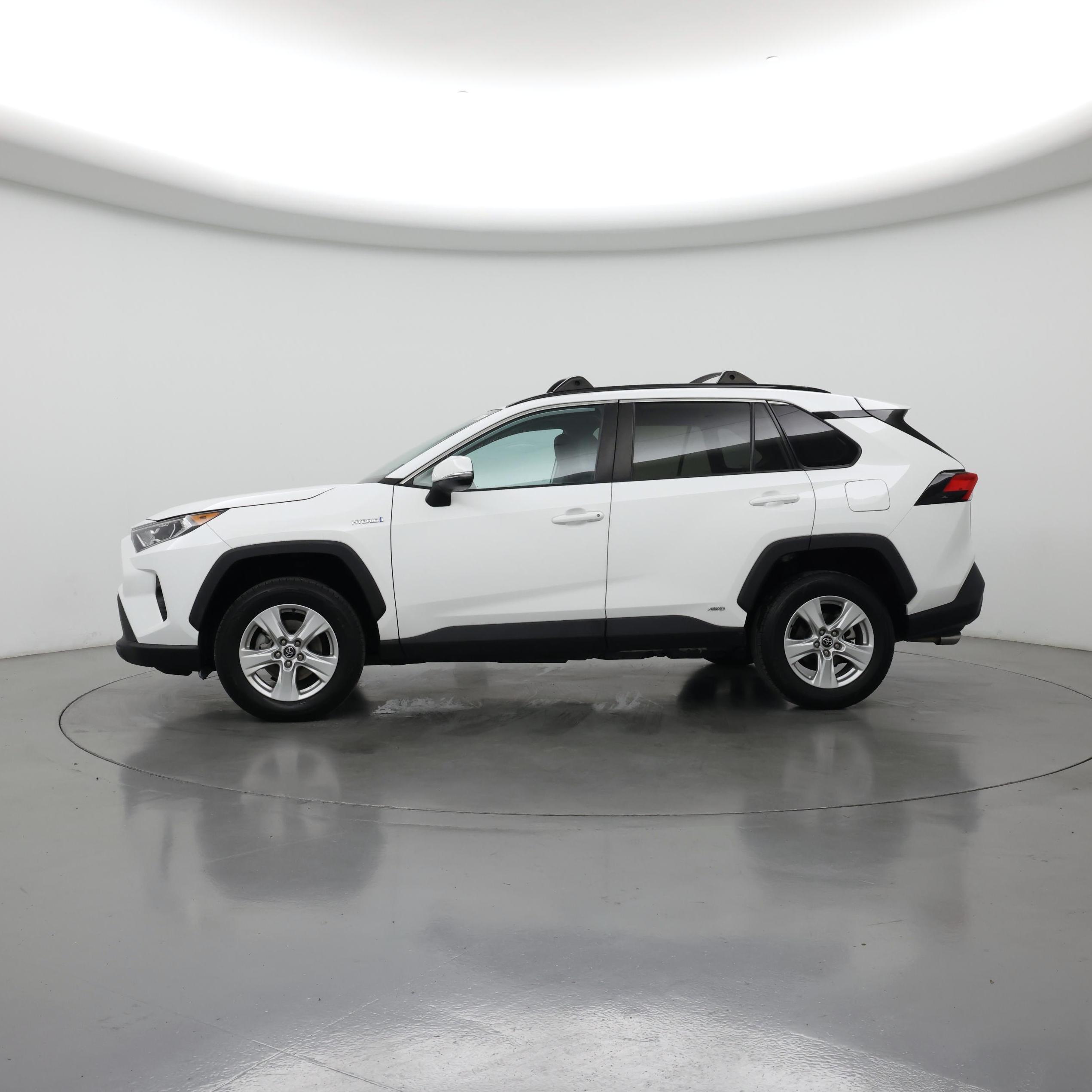 Thumbnail: 2020 Toyota RAV4 - 3