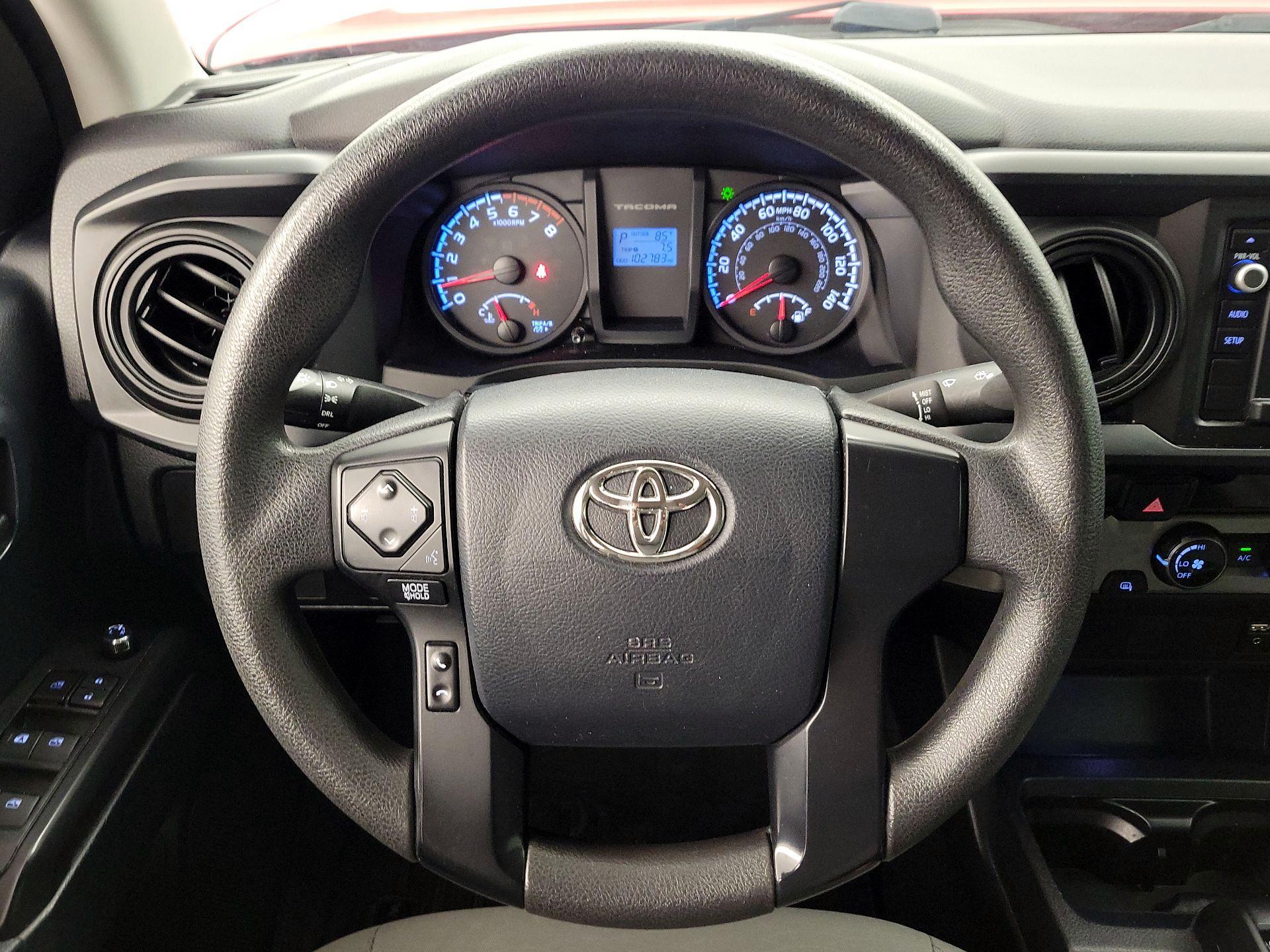 Thumbnail: 2017 Toyota Tacoma - 10