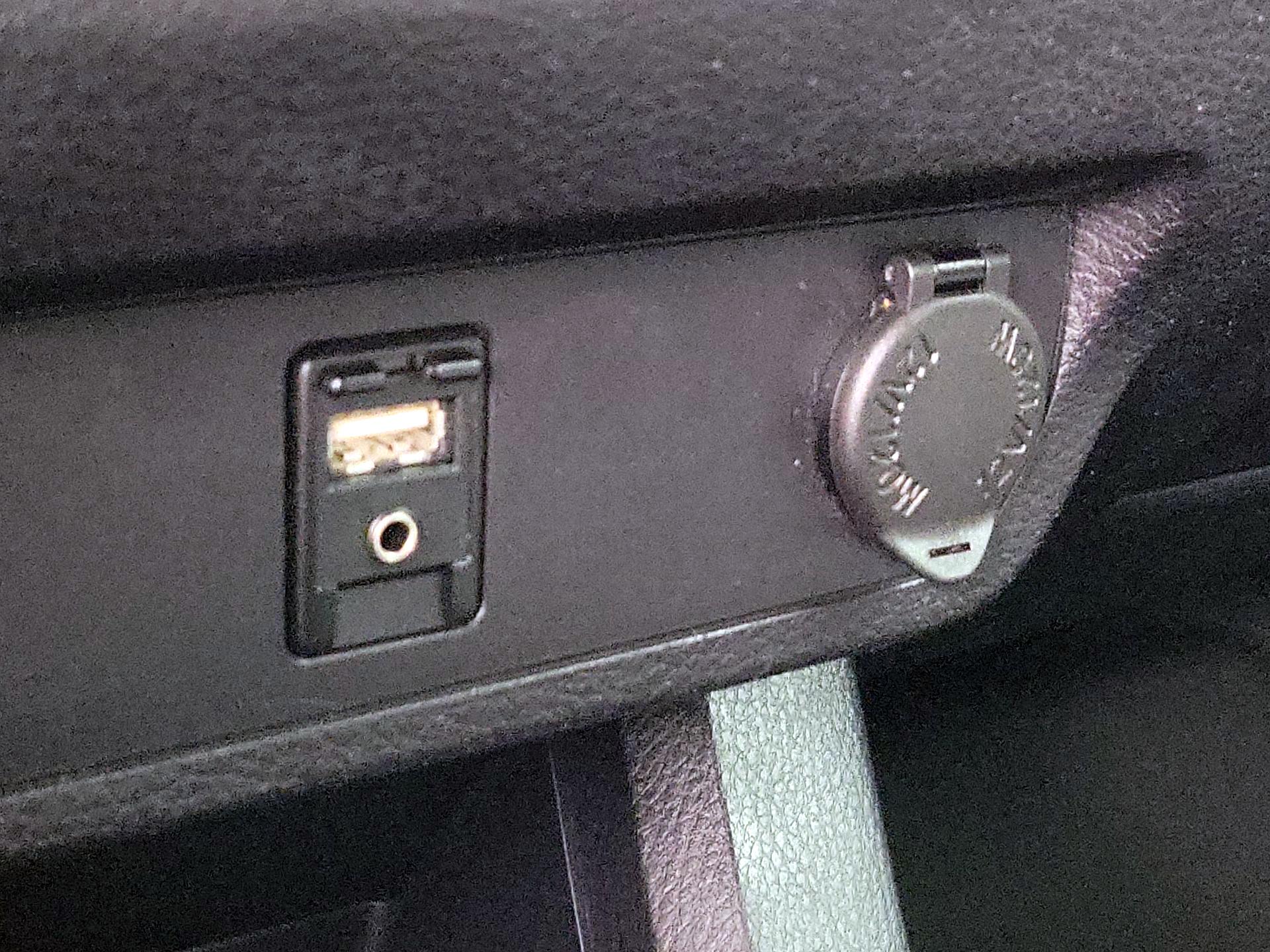 Thumbnail: 2017 Toyota Tacoma - 18