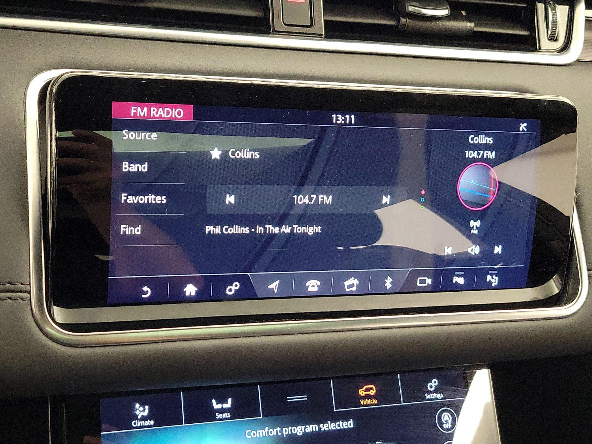 Thumbnail: 2020 Land Rover Range Rover Evoque - 16