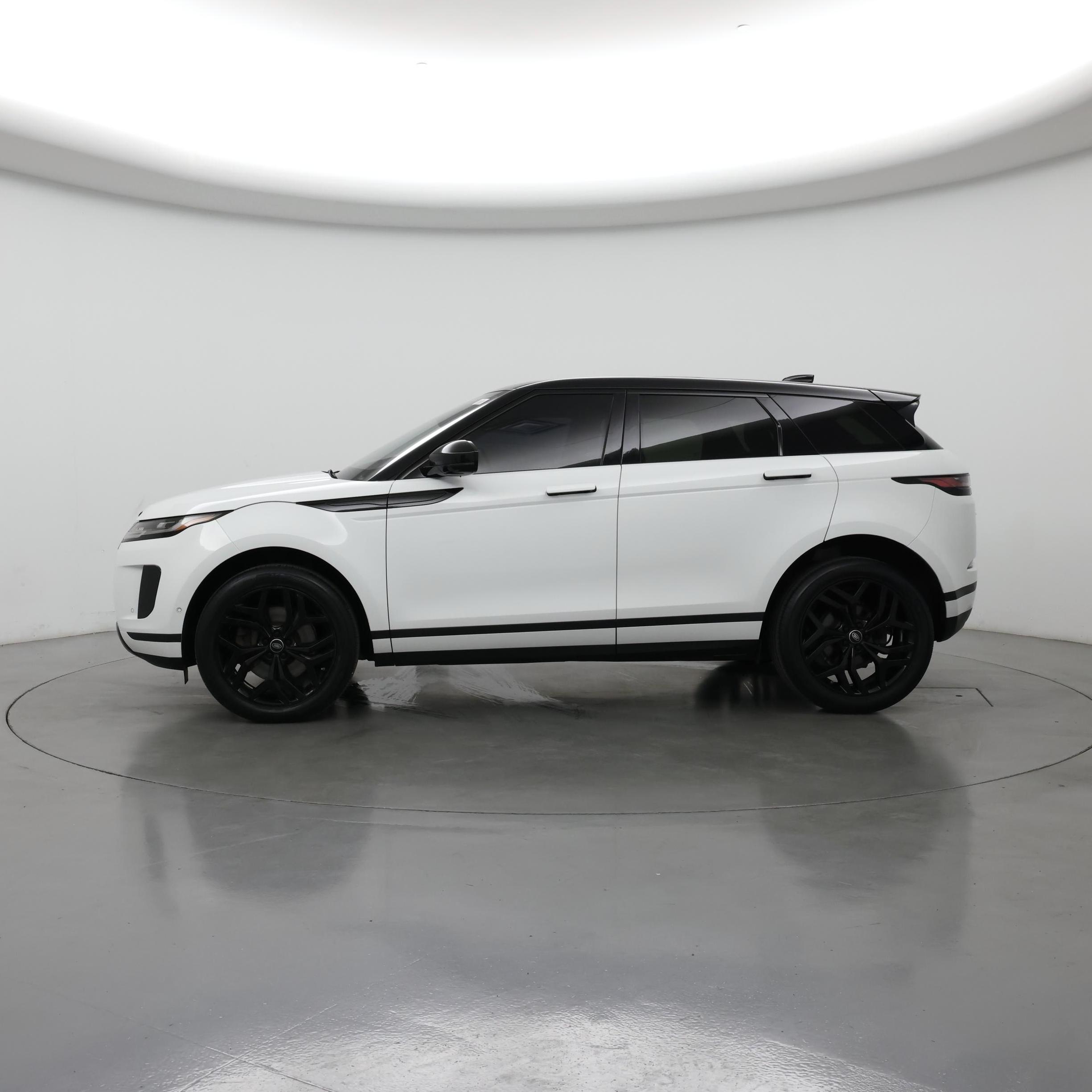 Thumbnail: 2020 Land Rover Range Rover Evoque - 3
