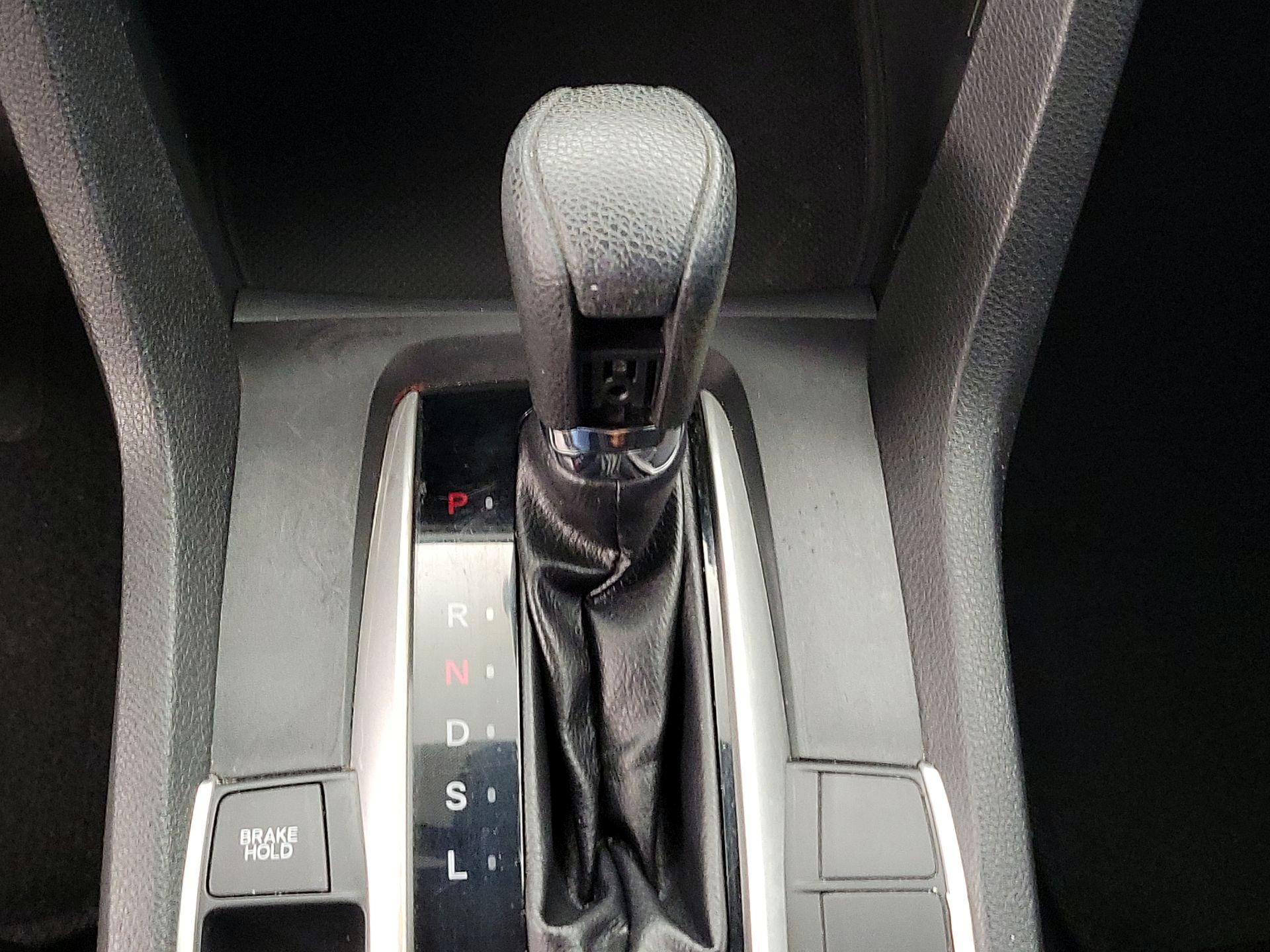 Thumbnail: 2019 Honda Civic - 17