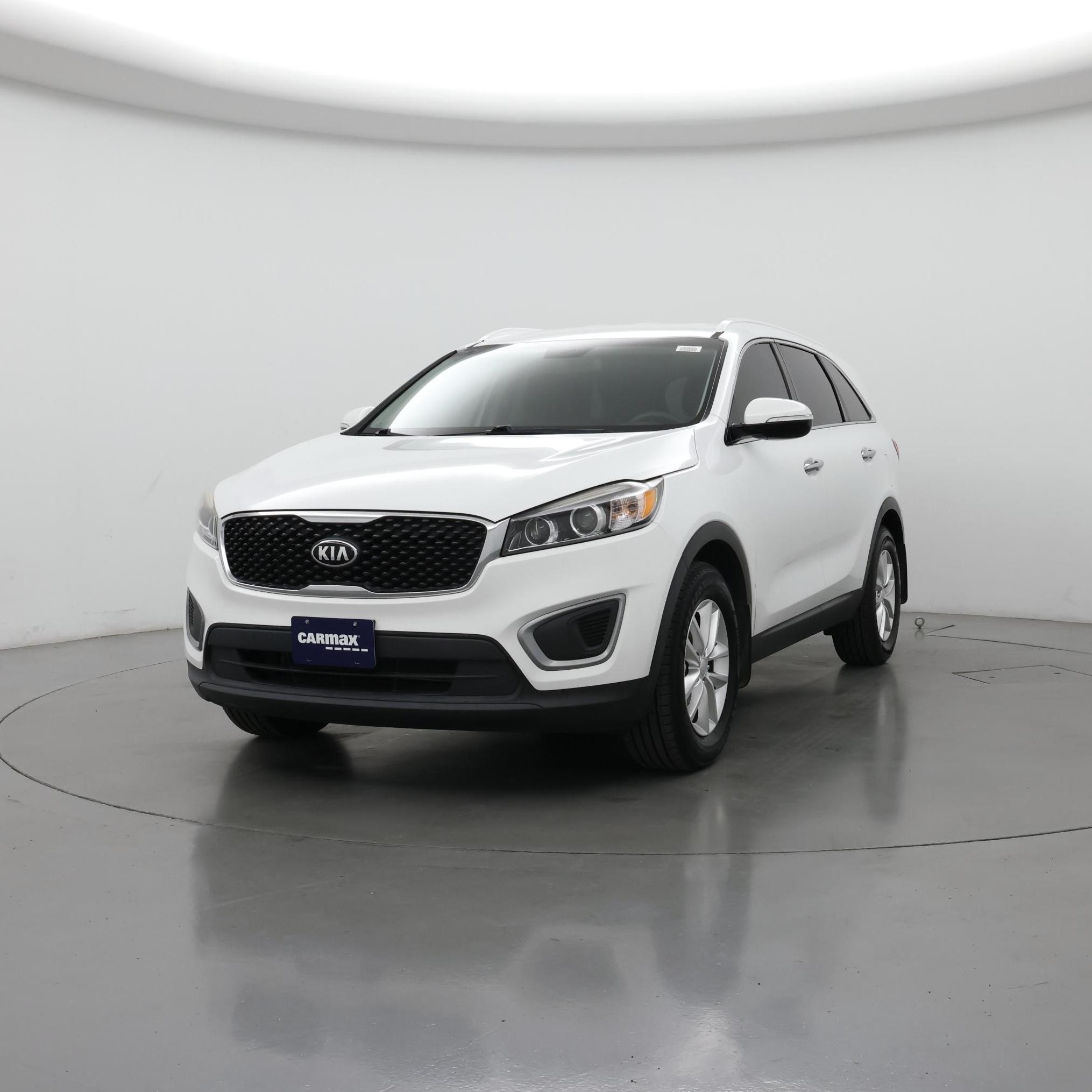 Thumbnail: 2016 Kia Sorento - 4