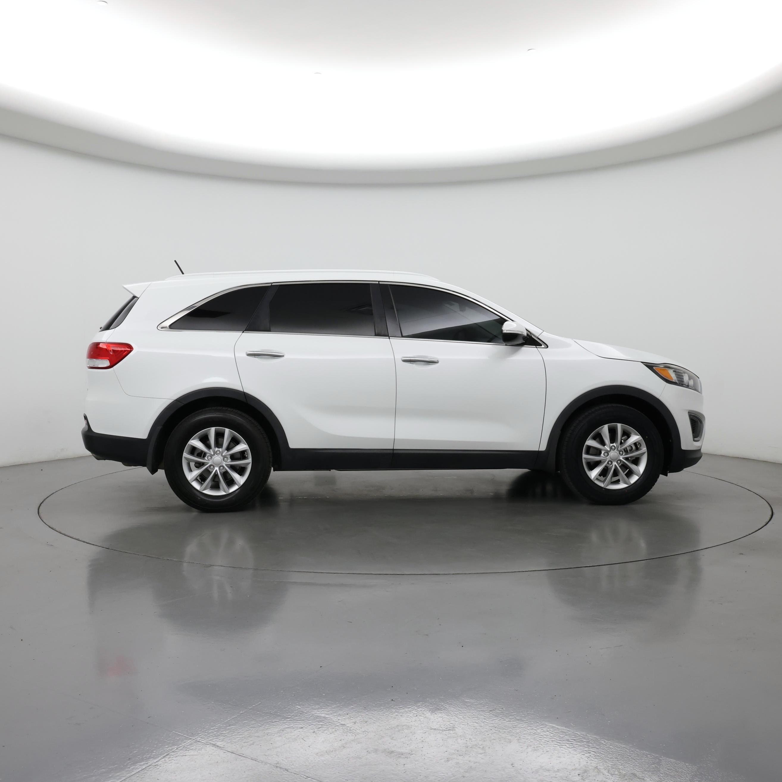 Thumbnail: 2016 Kia Sorento - 7