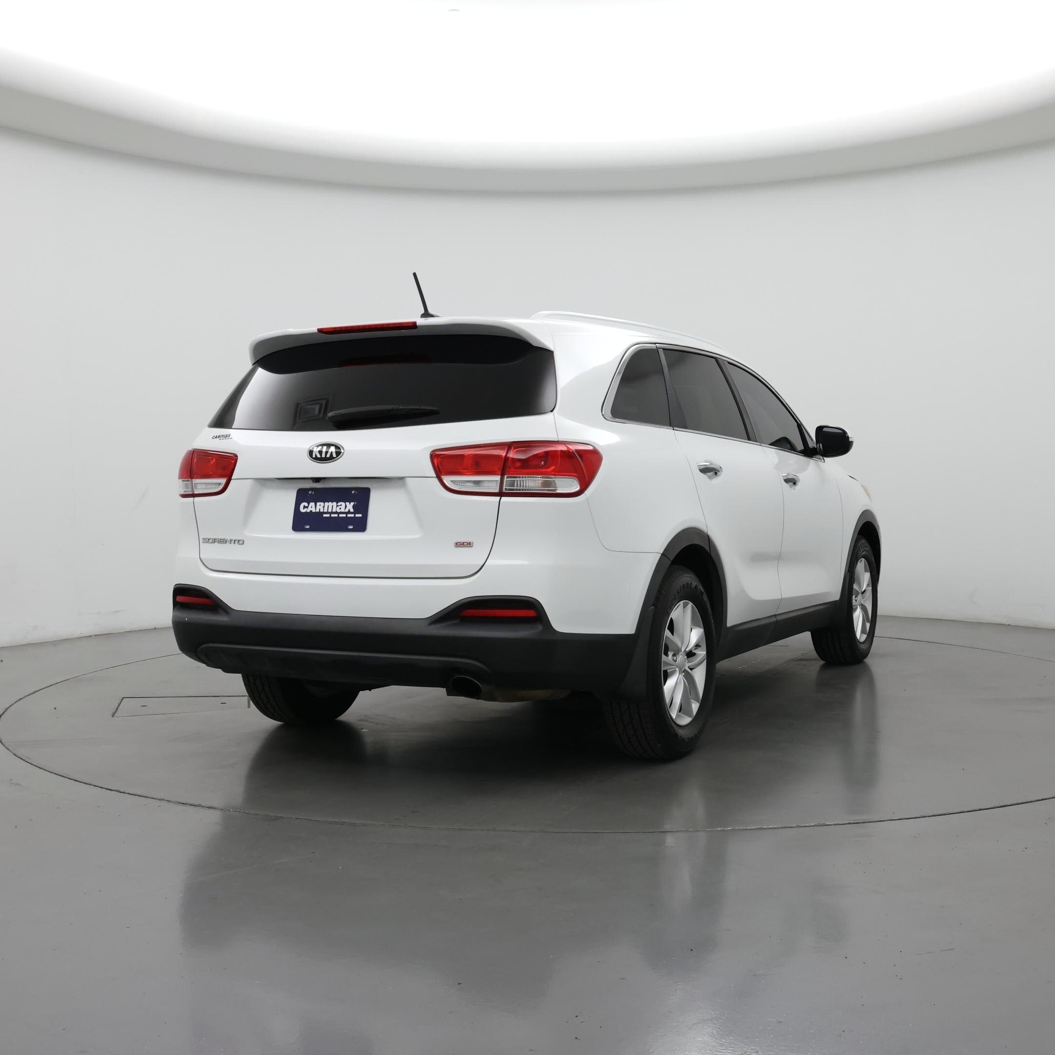 Thumbnail: 2016 Kia Sorento - 8