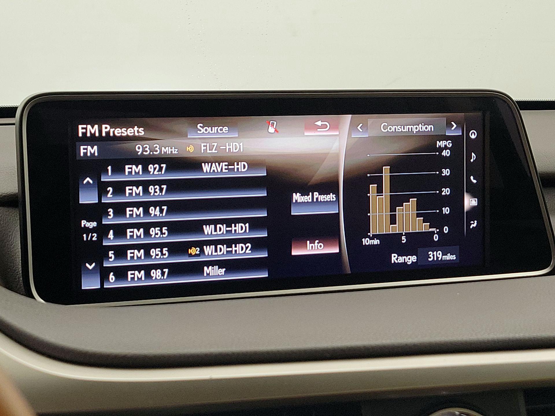 Thumbnail: 2016 Lexus RX - 16