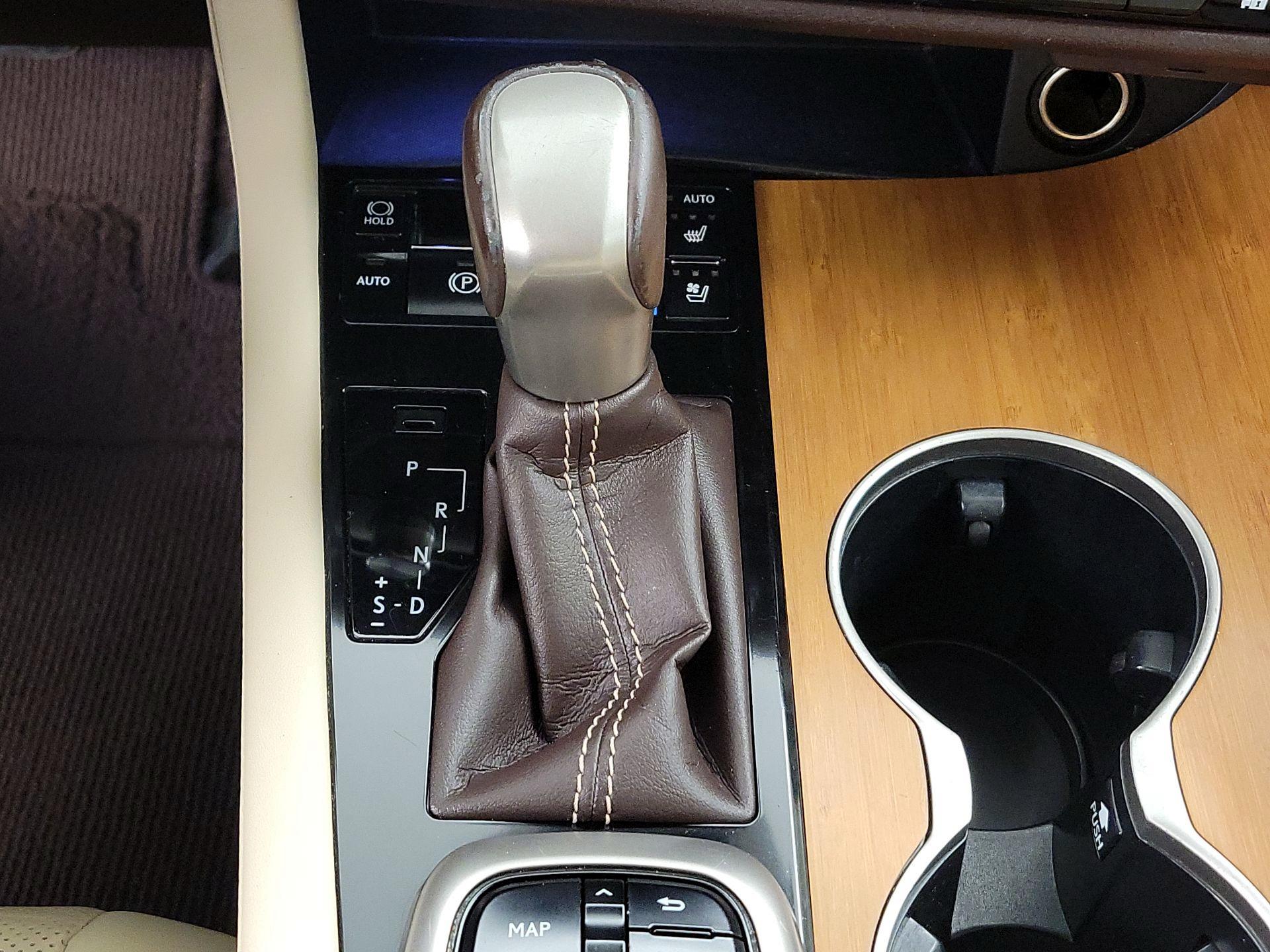 Thumbnail: 2016 Lexus RX - 18