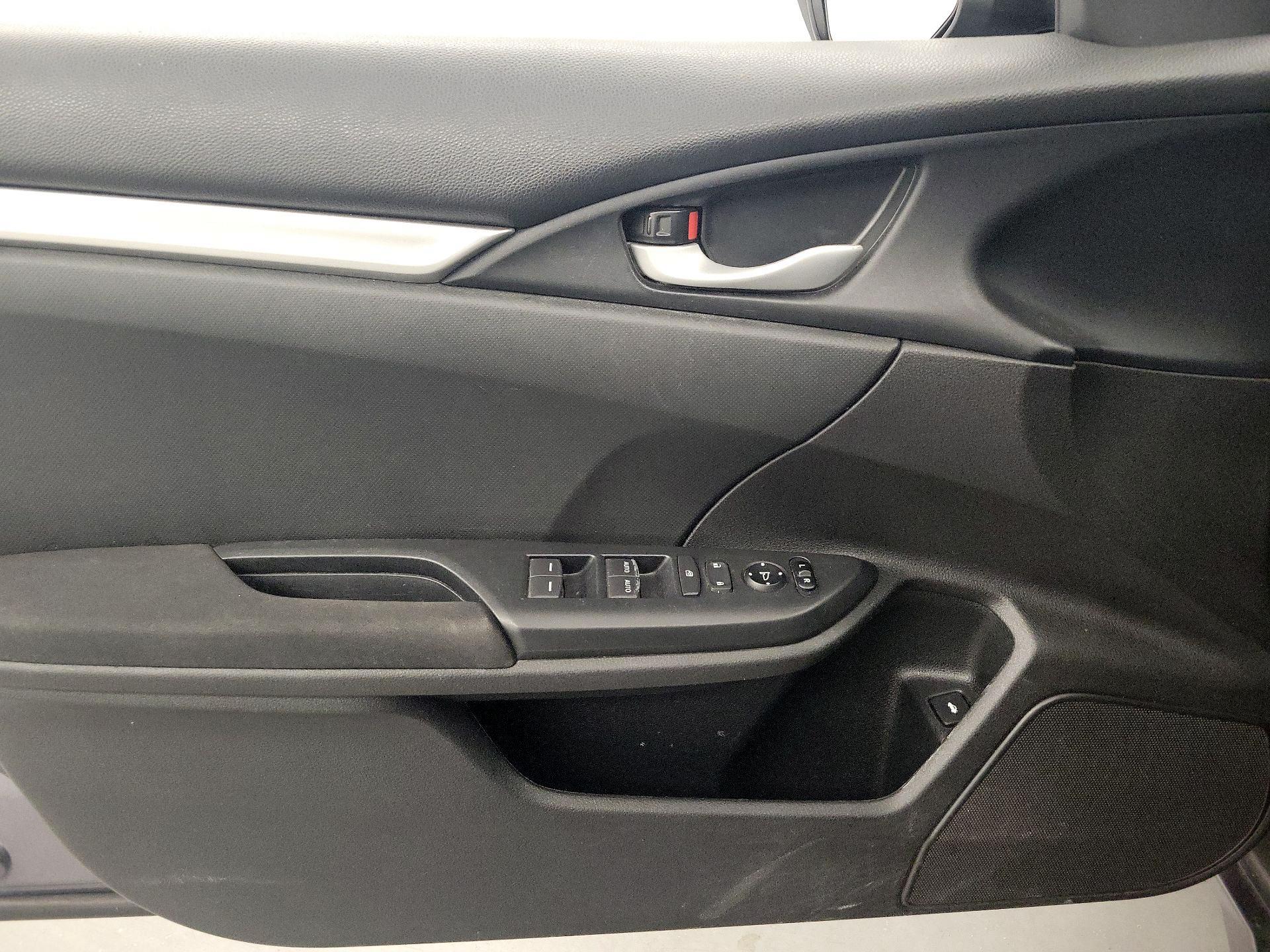 Thumbnail: 2017 Honda Civic - 12