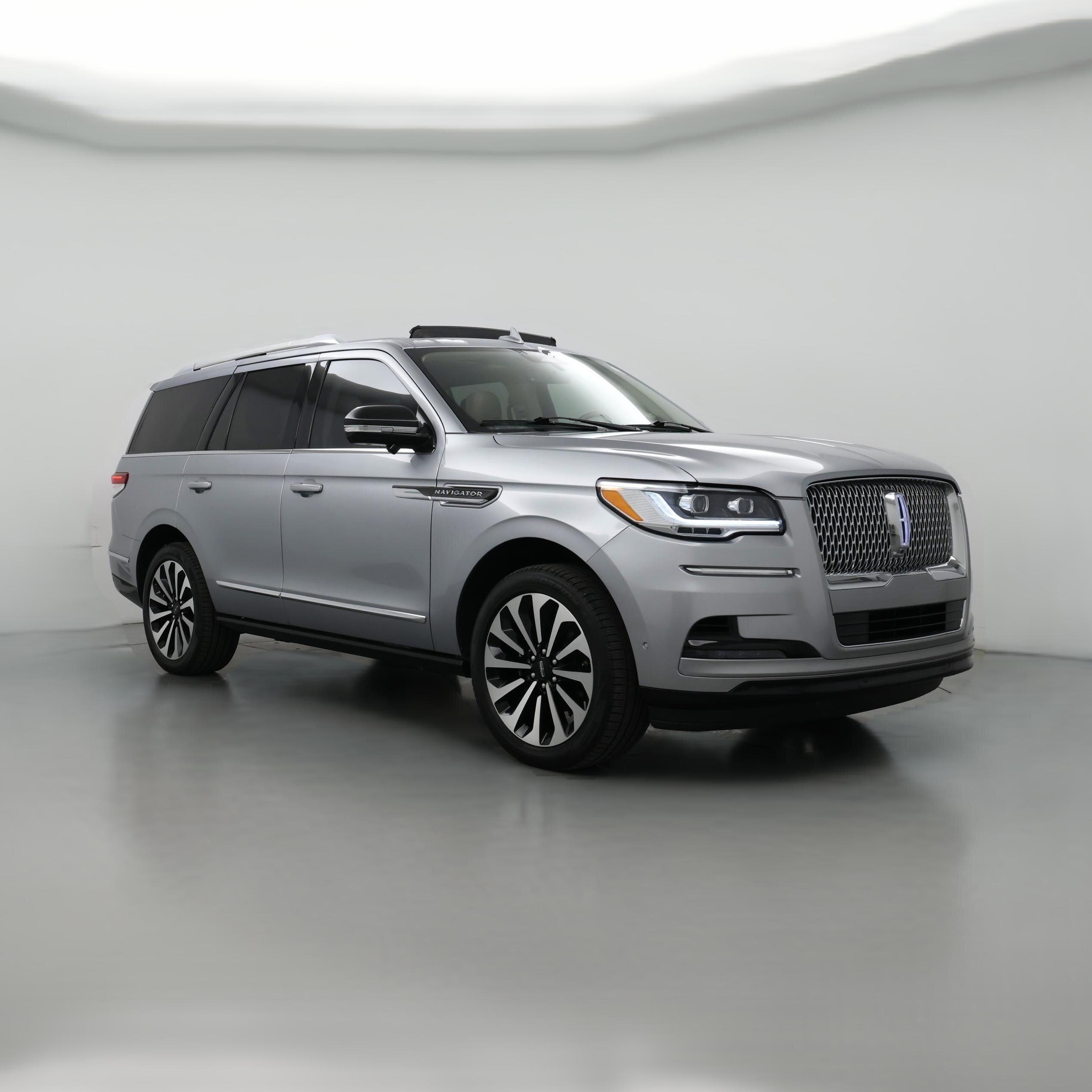 Thumbnail: 2023 Lincoln Navigator - 1