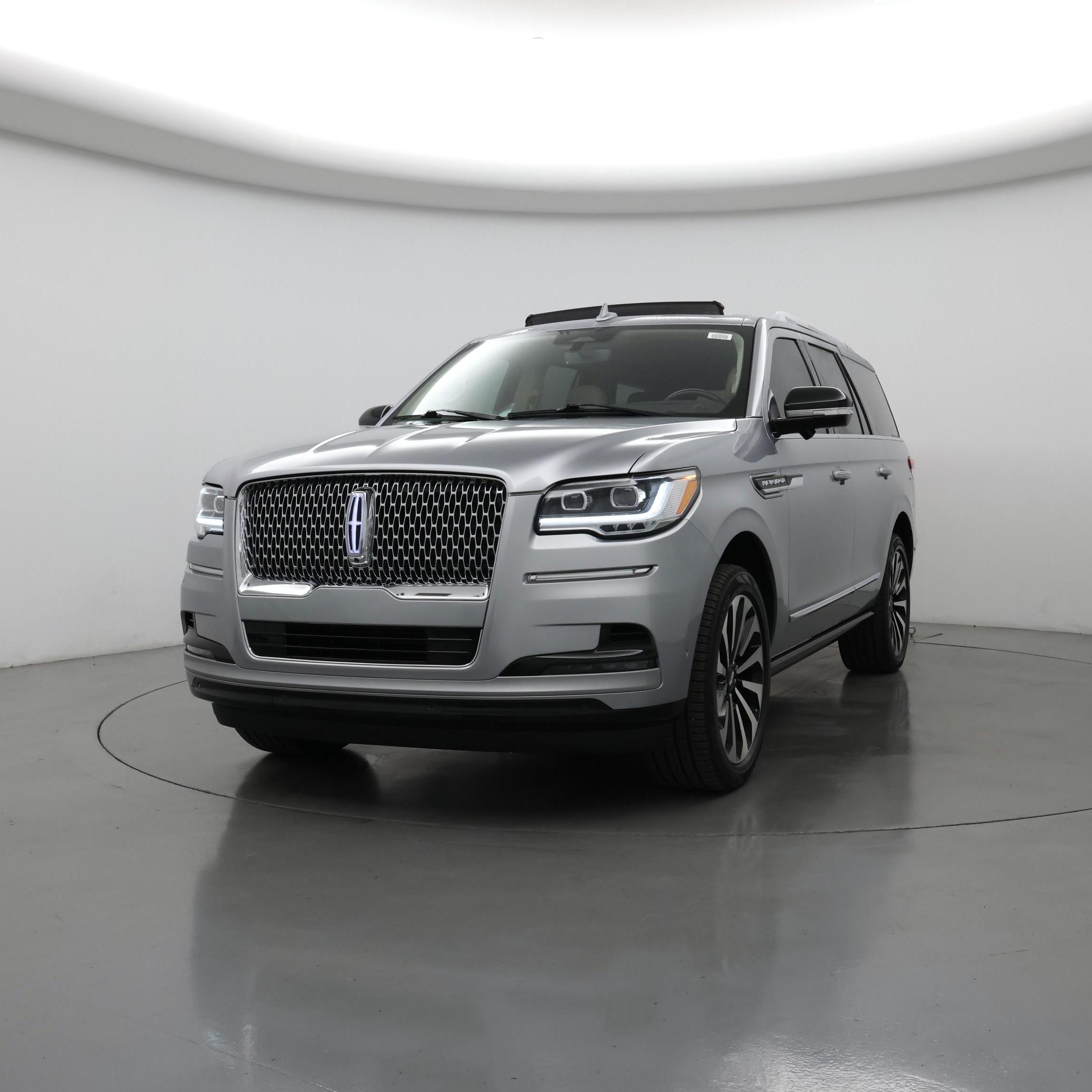 Thumbnail: 2023 Lincoln Navigator - 4