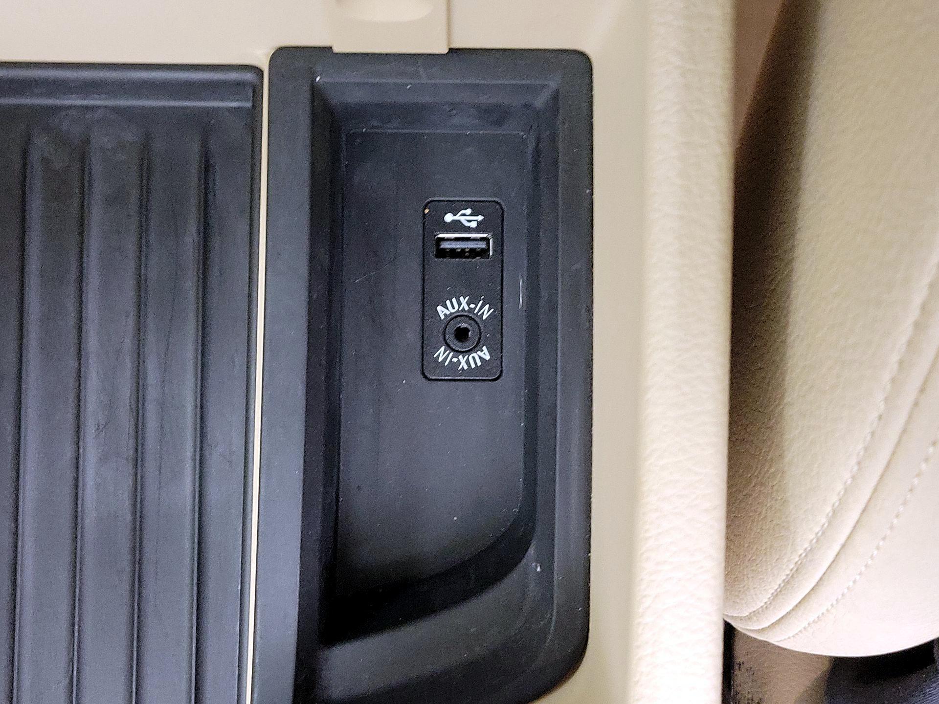 Thumbnail: 2015 BMW 3 Series - 18