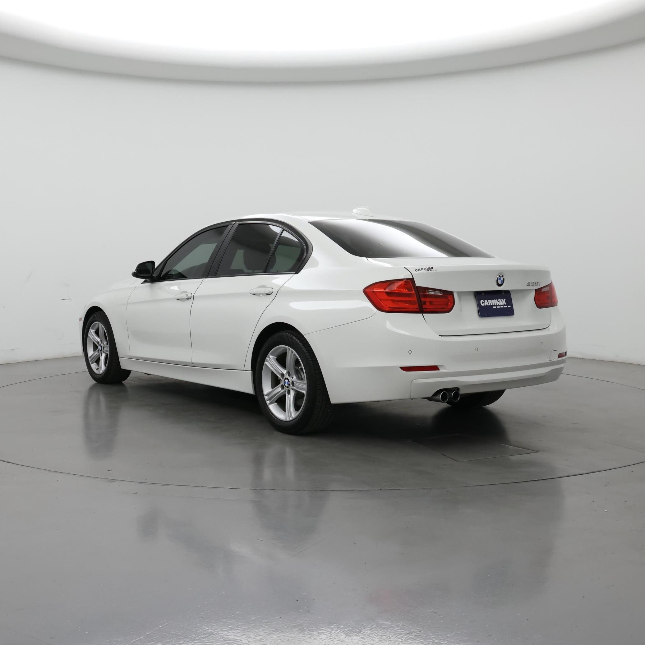 Thumbnail: 2015 BMW 3 Series - 2