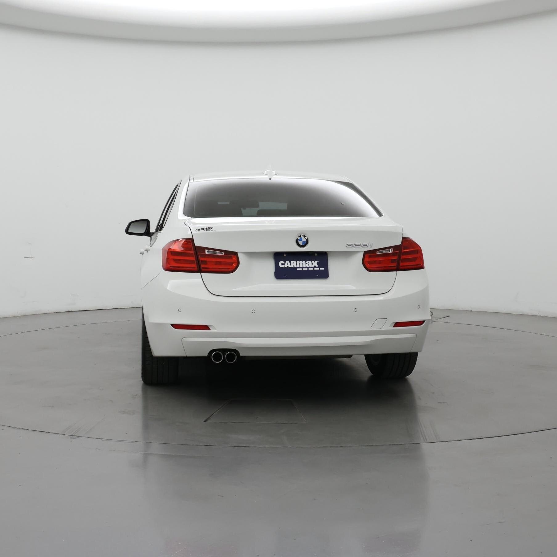 Thumbnail: 2015 BMW 3 Series - 6