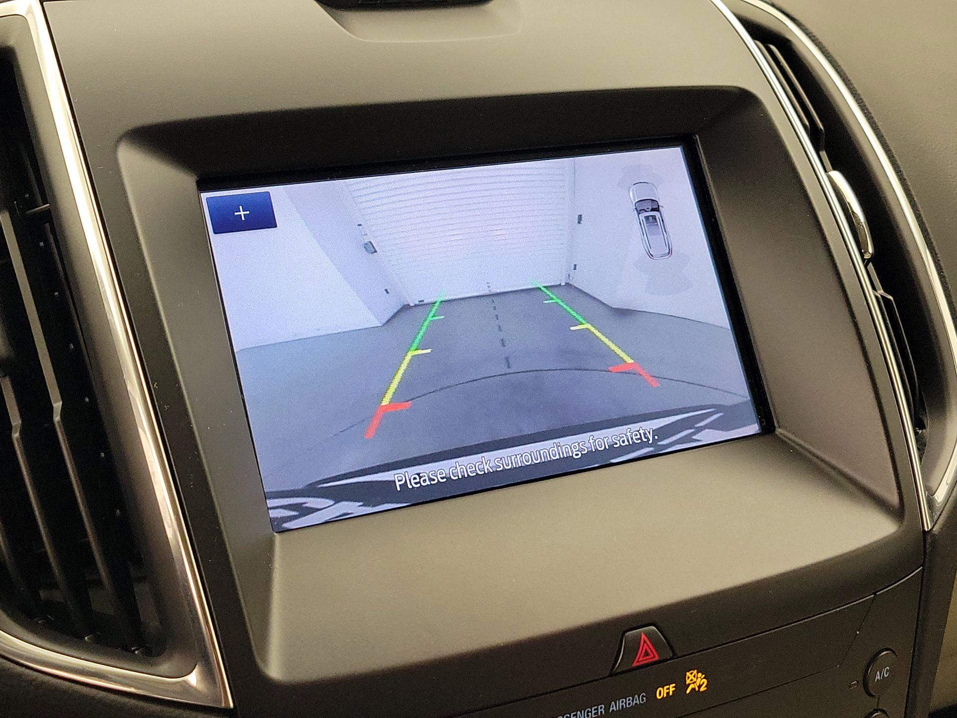 Thumbnail: 2020 Ford Edge - 15