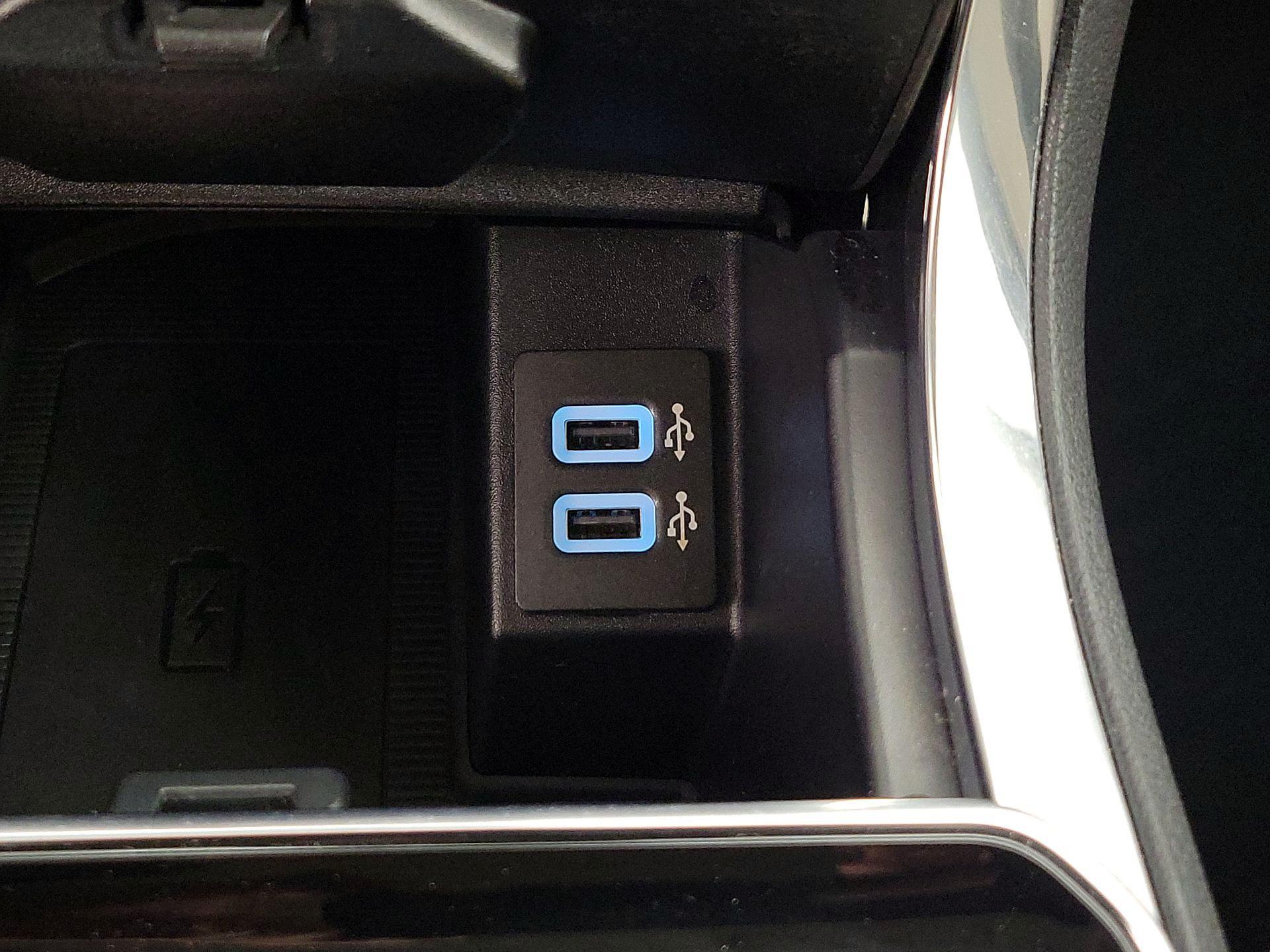 Thumbnail: 2020 Ford Edge - 19