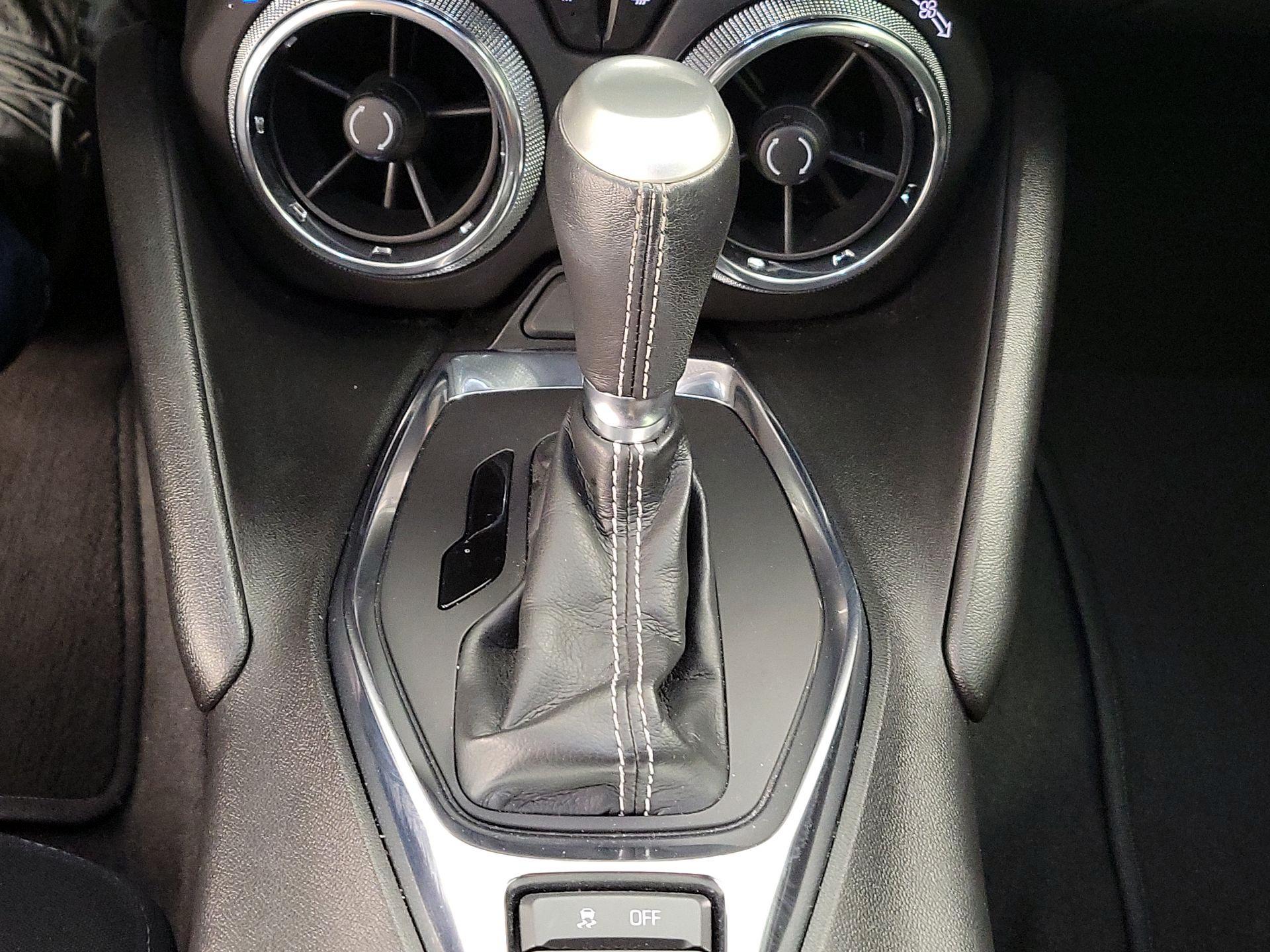 Thumbnail: 2022 Chevrolet Camaro - 16