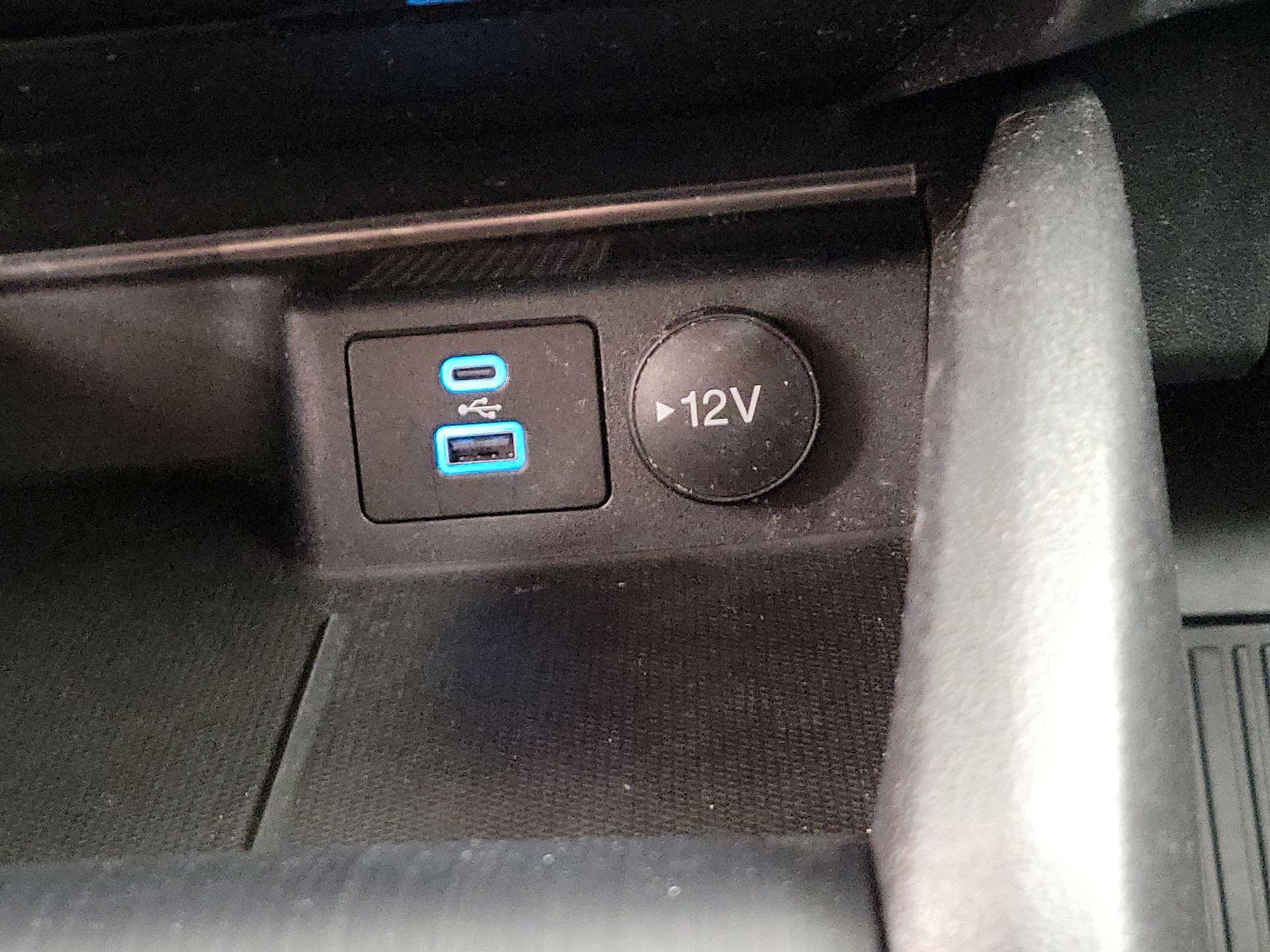 Thumbnail: 2022 Ford Escape - 18