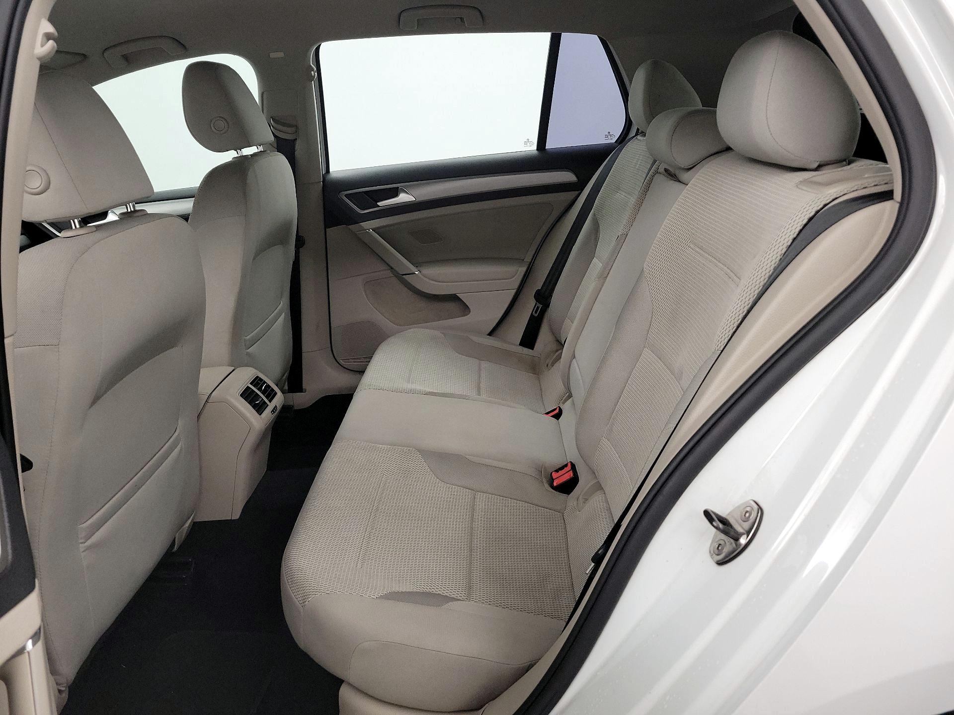 Thumbnail: 2017 Volkswagen Golf - 19