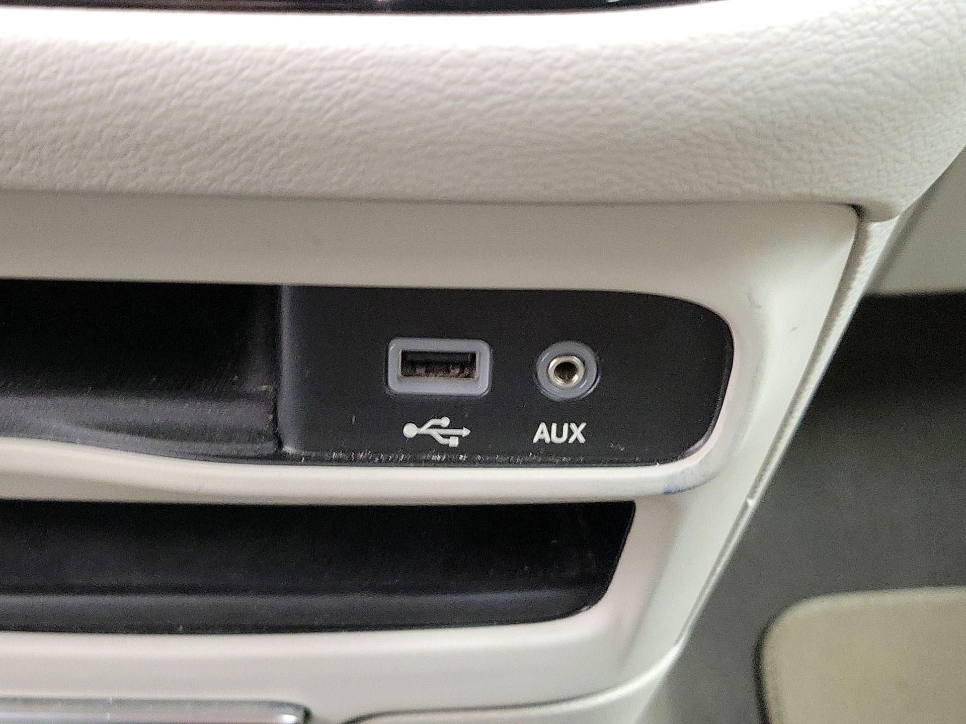 Thumbnail: 2018 Chrysler Pacifica - 19