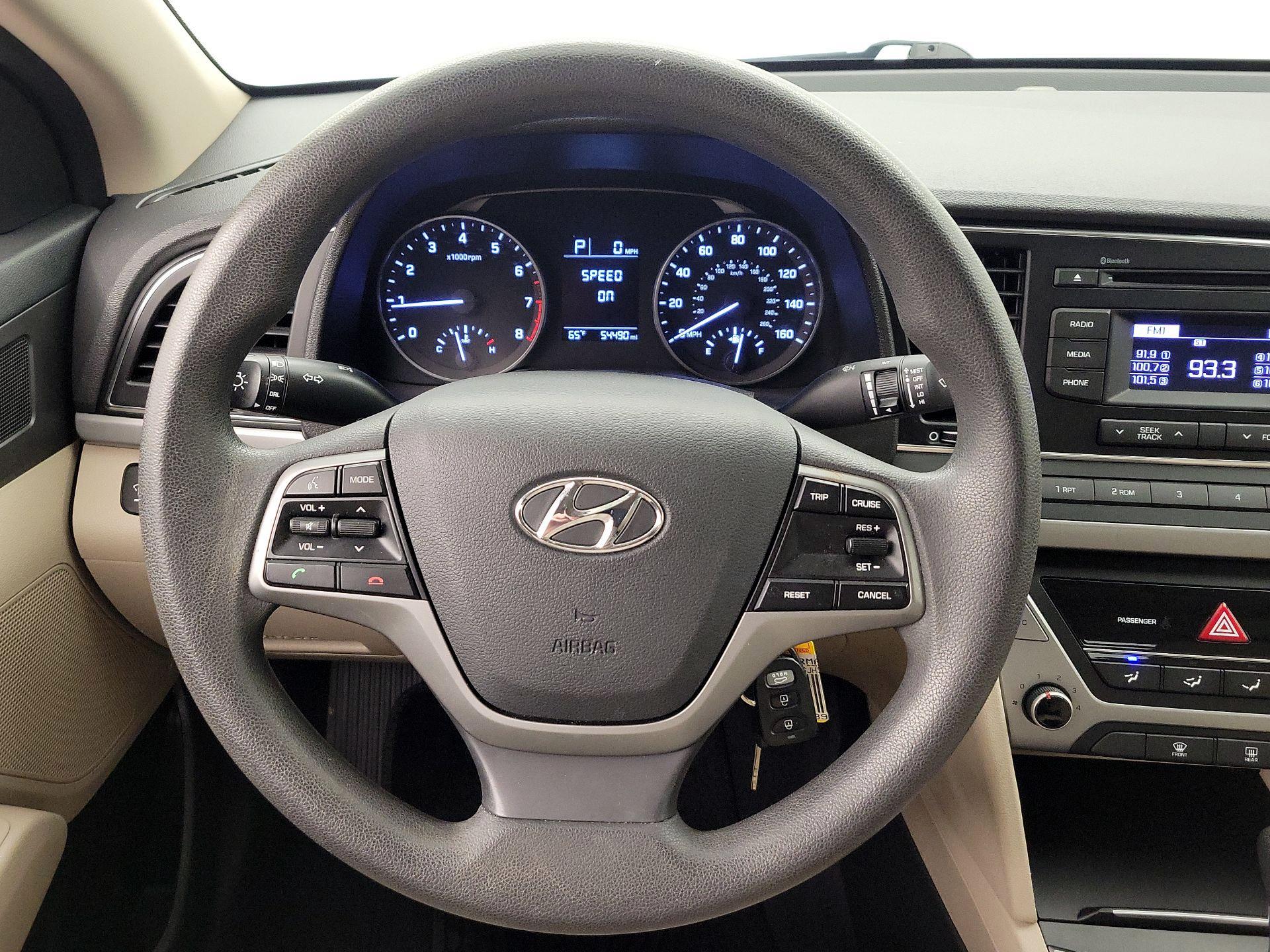 Thumbnail: 2018 Hyundai Elantra - 10