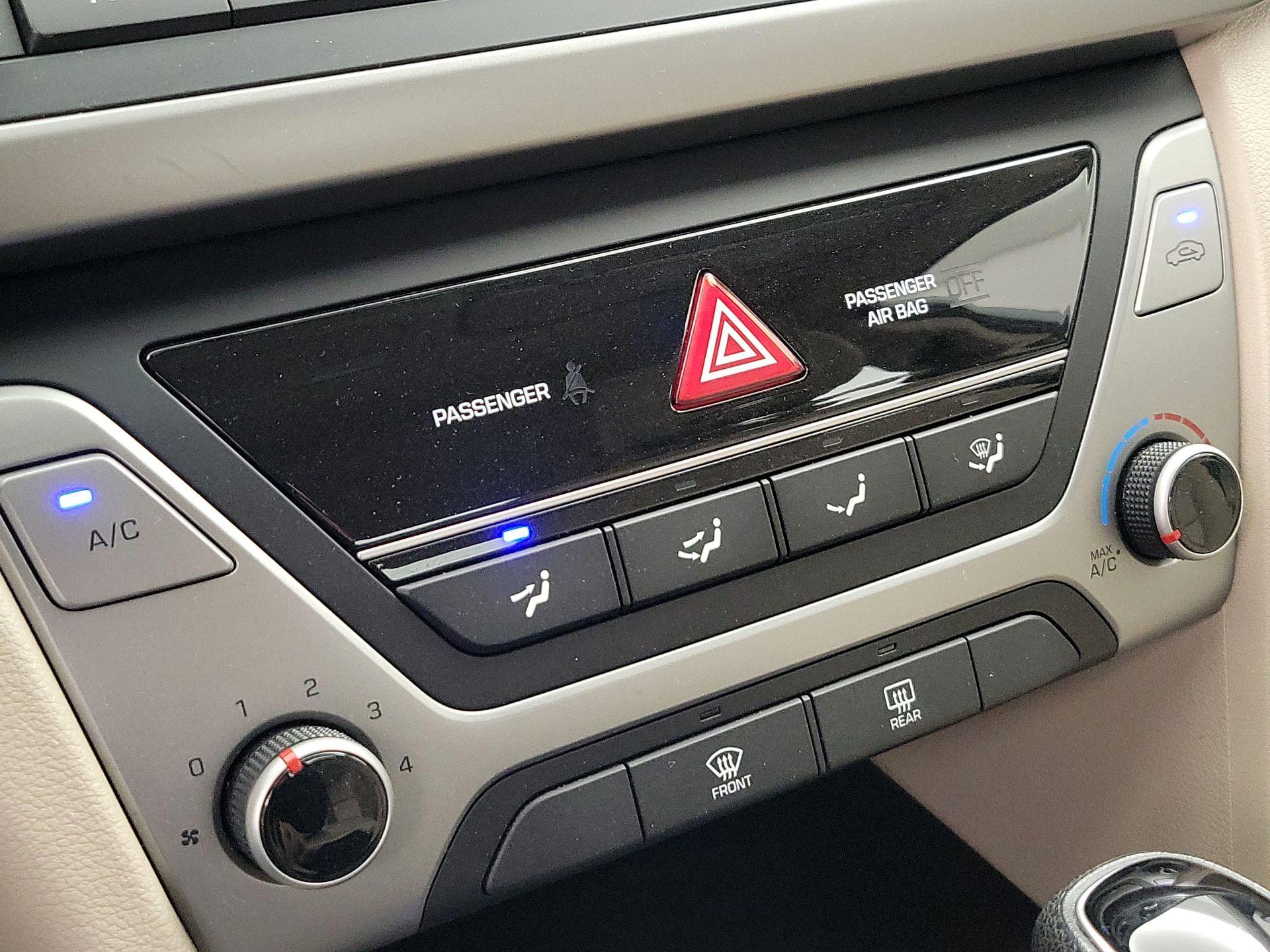 Thumbnail: 2018 Hyundai Elantra - 15