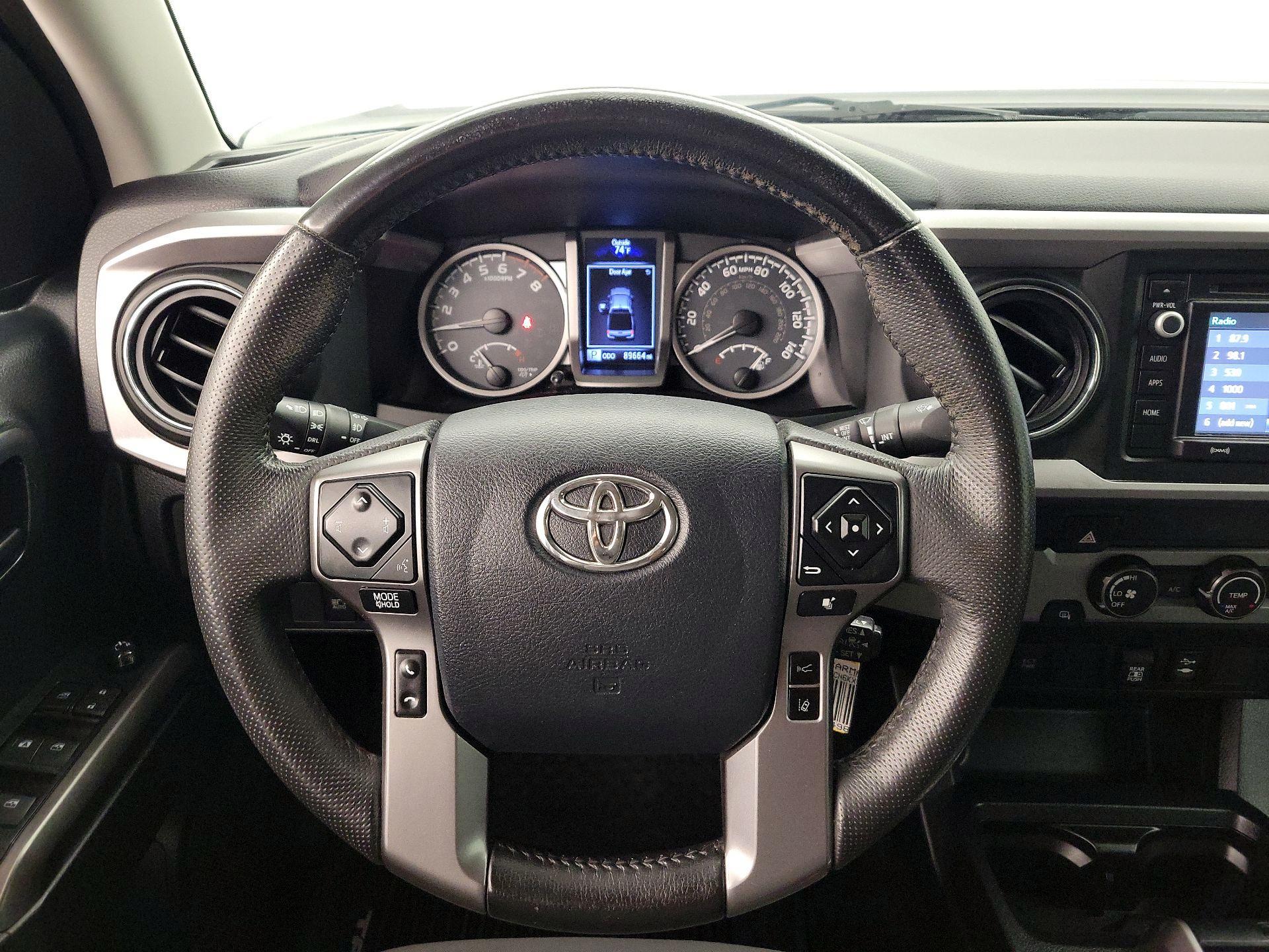 Thumbnail: 2019 Toyota Tacoma - 10