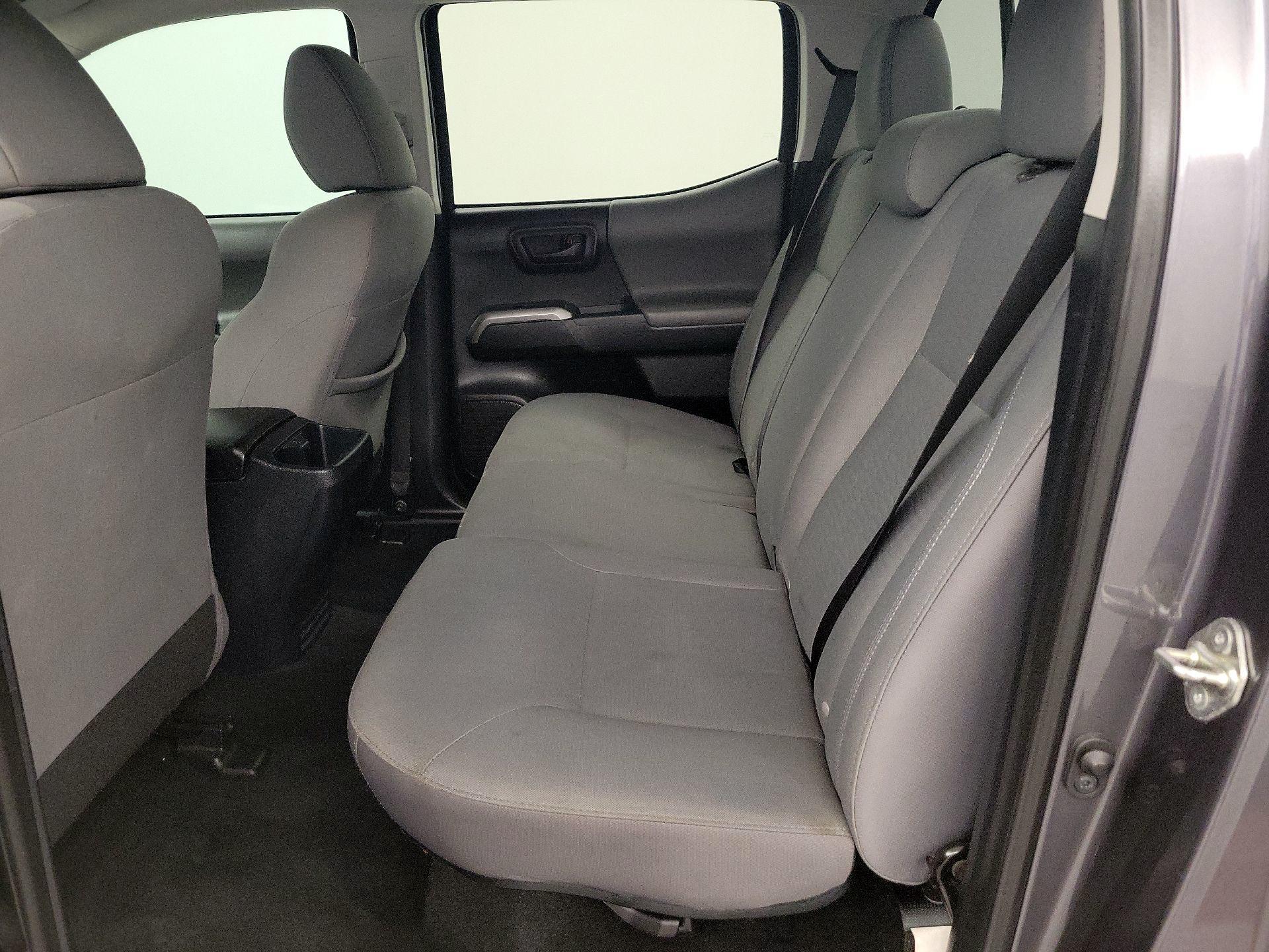 Thumbnail: 2019 Toyota Tacoma - 19