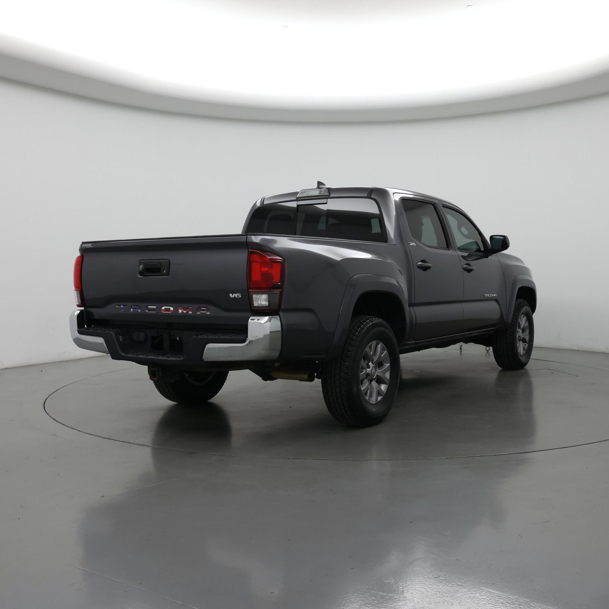 Thumbnail: 2019 Toyota Tacoma - 8
