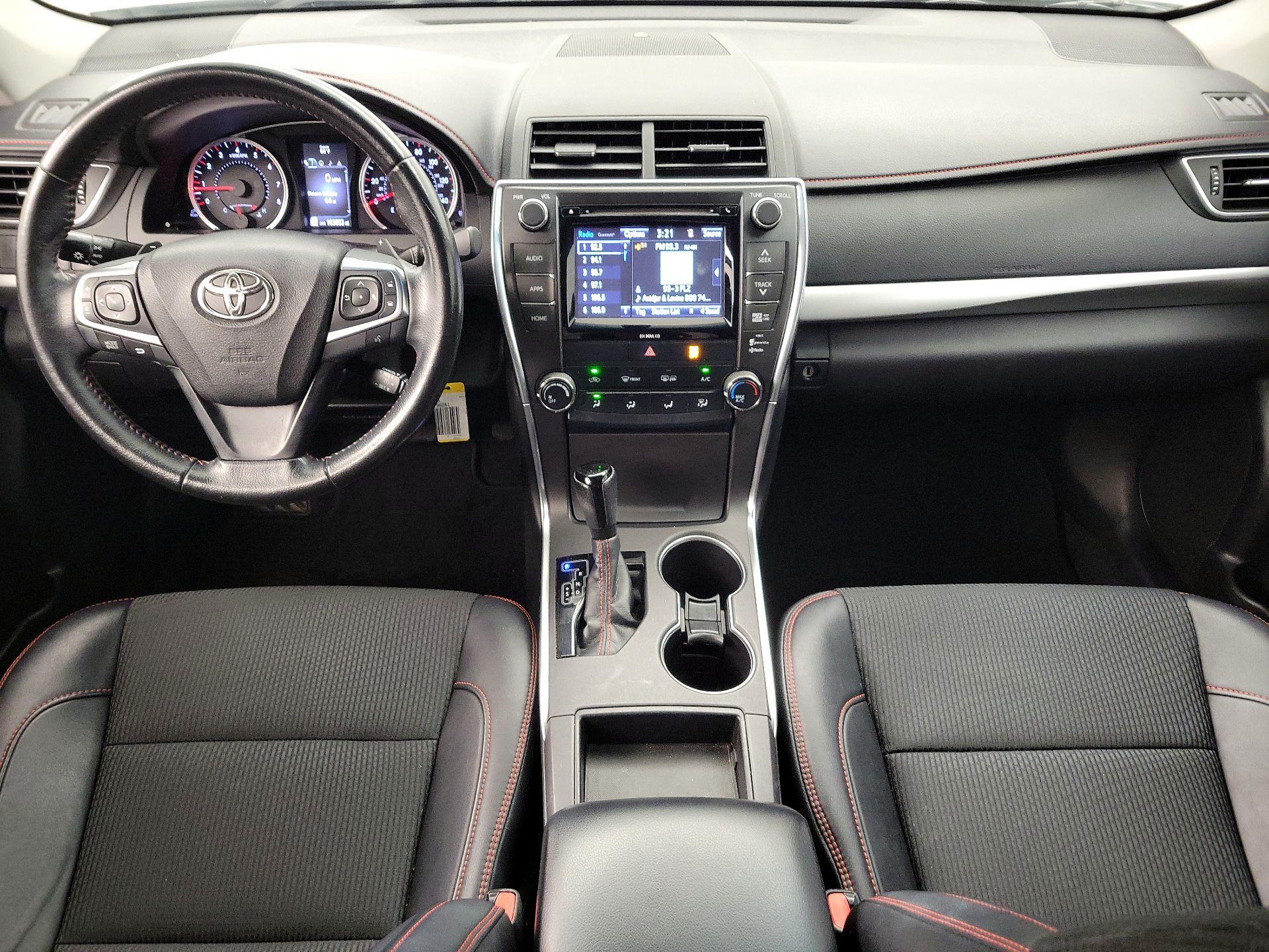 Thumbnail: 2016 Toyota Camry - 9