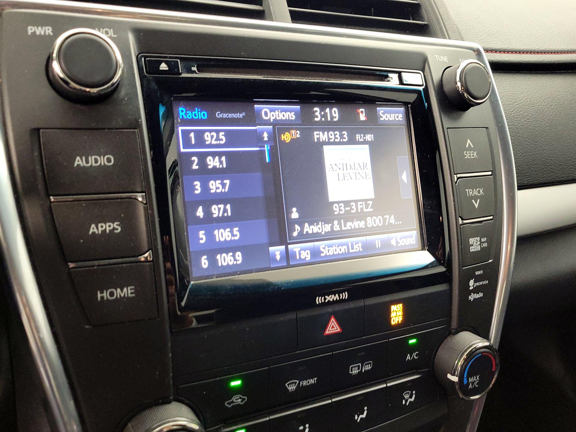 Thumbnail: 2016 Toyota Camry - 16