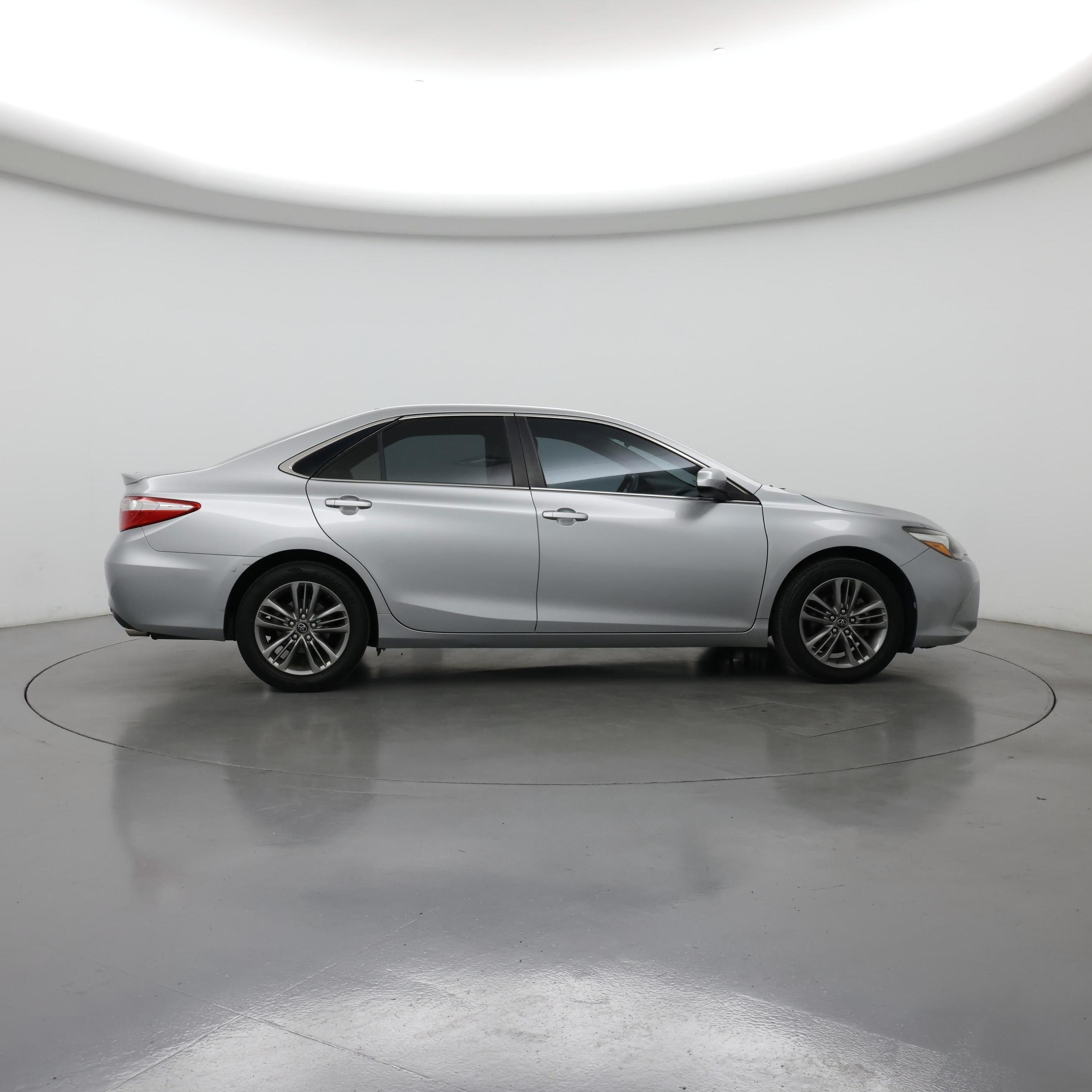 Thumbnail: 2016 Toyota Camry - 7