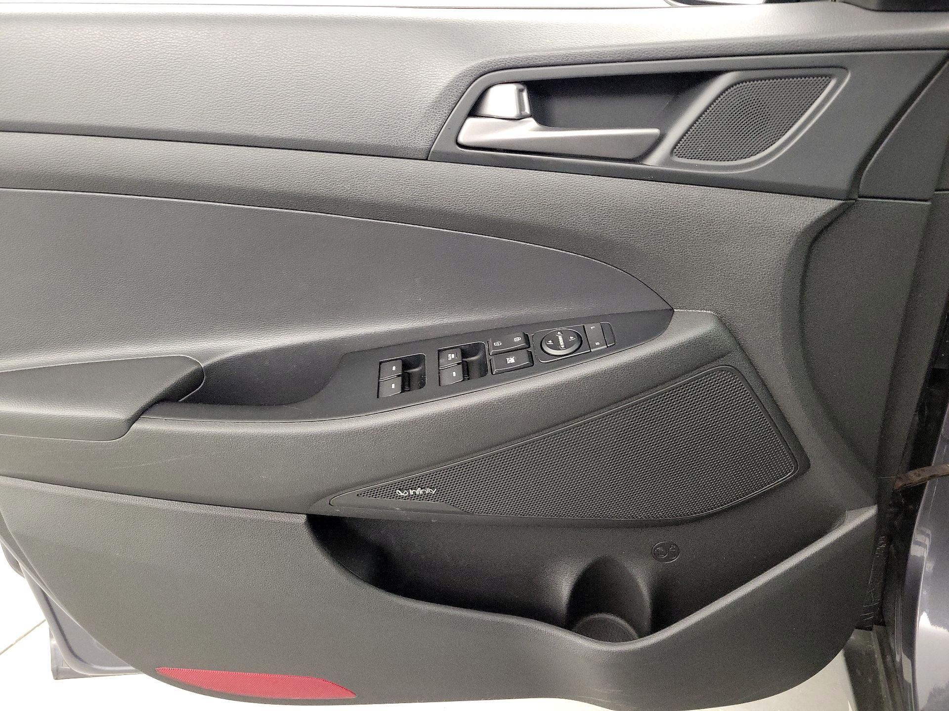 Thumbnail: 2018 Hyundai Tucson - 12