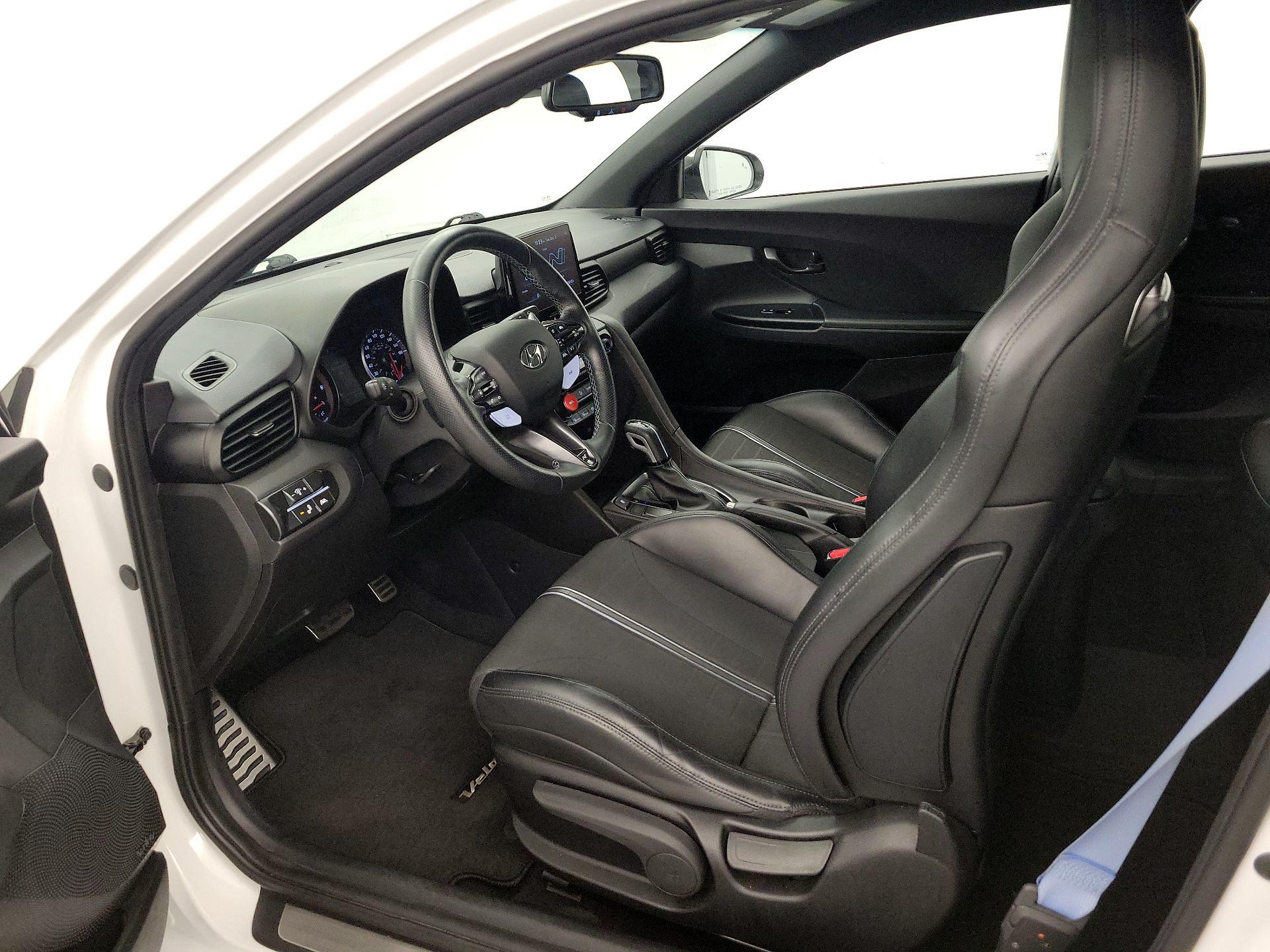 Thumbnail: 2021 Hyundai Veloster - 11