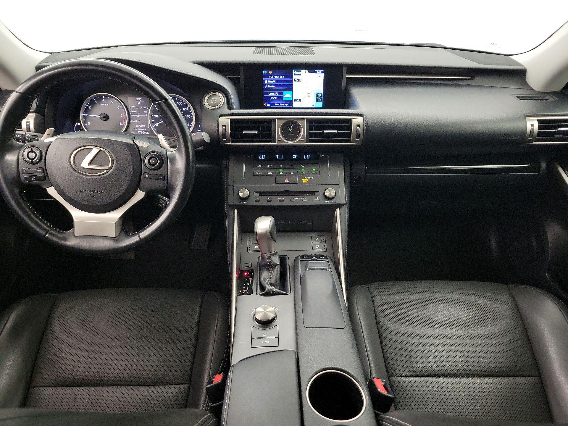 Thumbnail: 2016 Lexus IS - 9