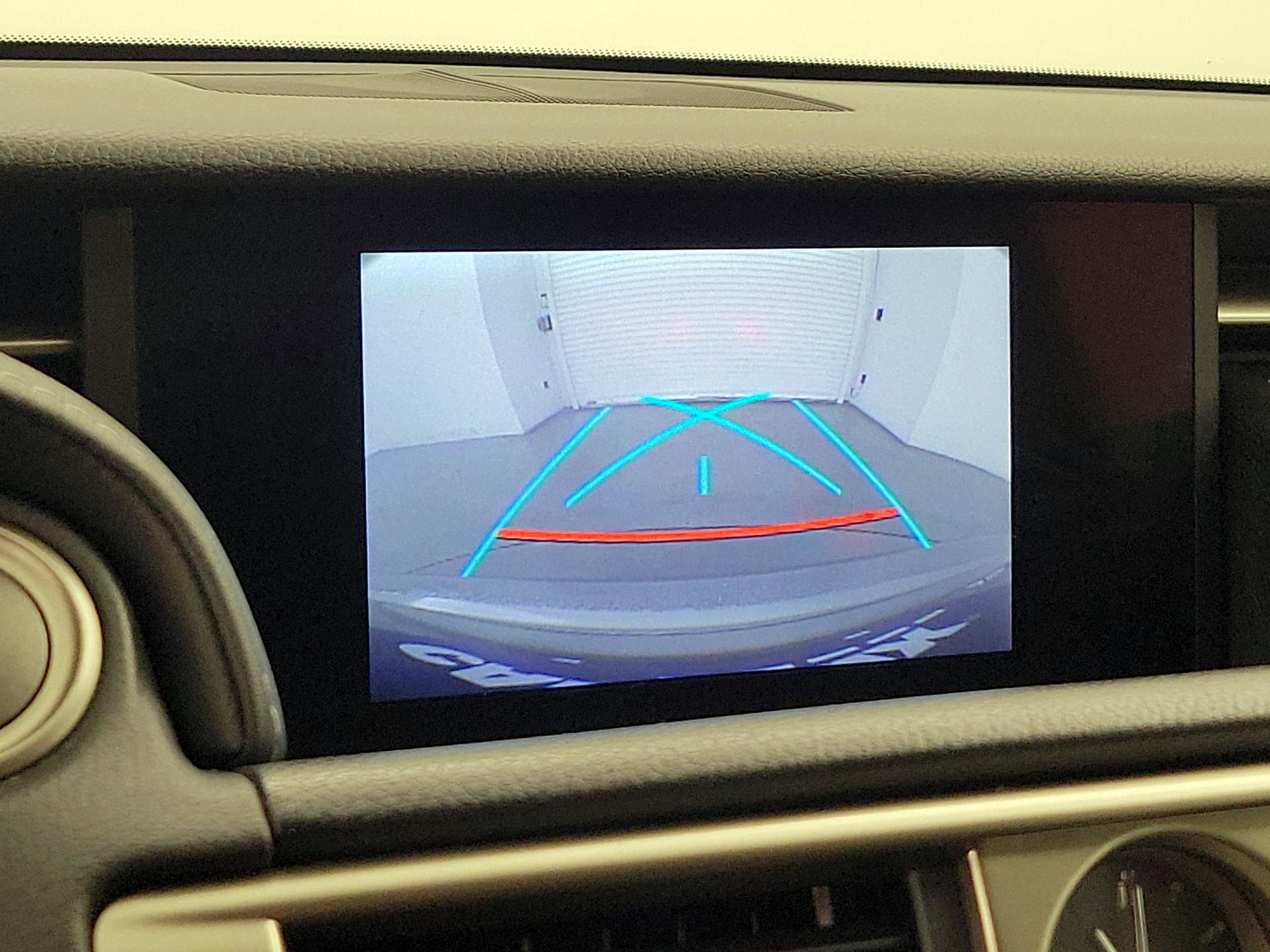 Thumbnail: 2016 Lexus IS - 15