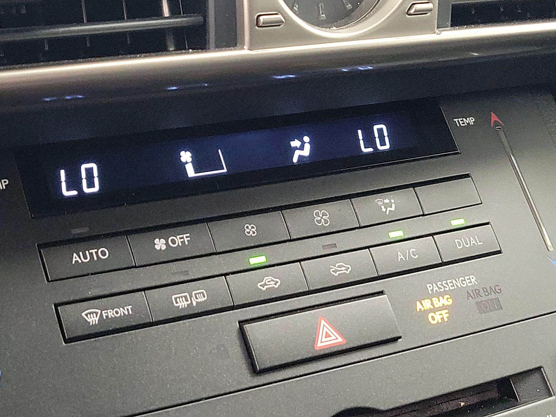 Thumbnail: 2016 Lexus IS - 17