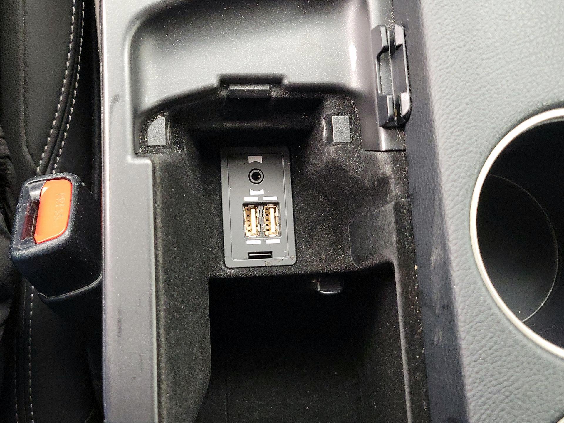 Thumbnail: 2016 Lexus IS - 19