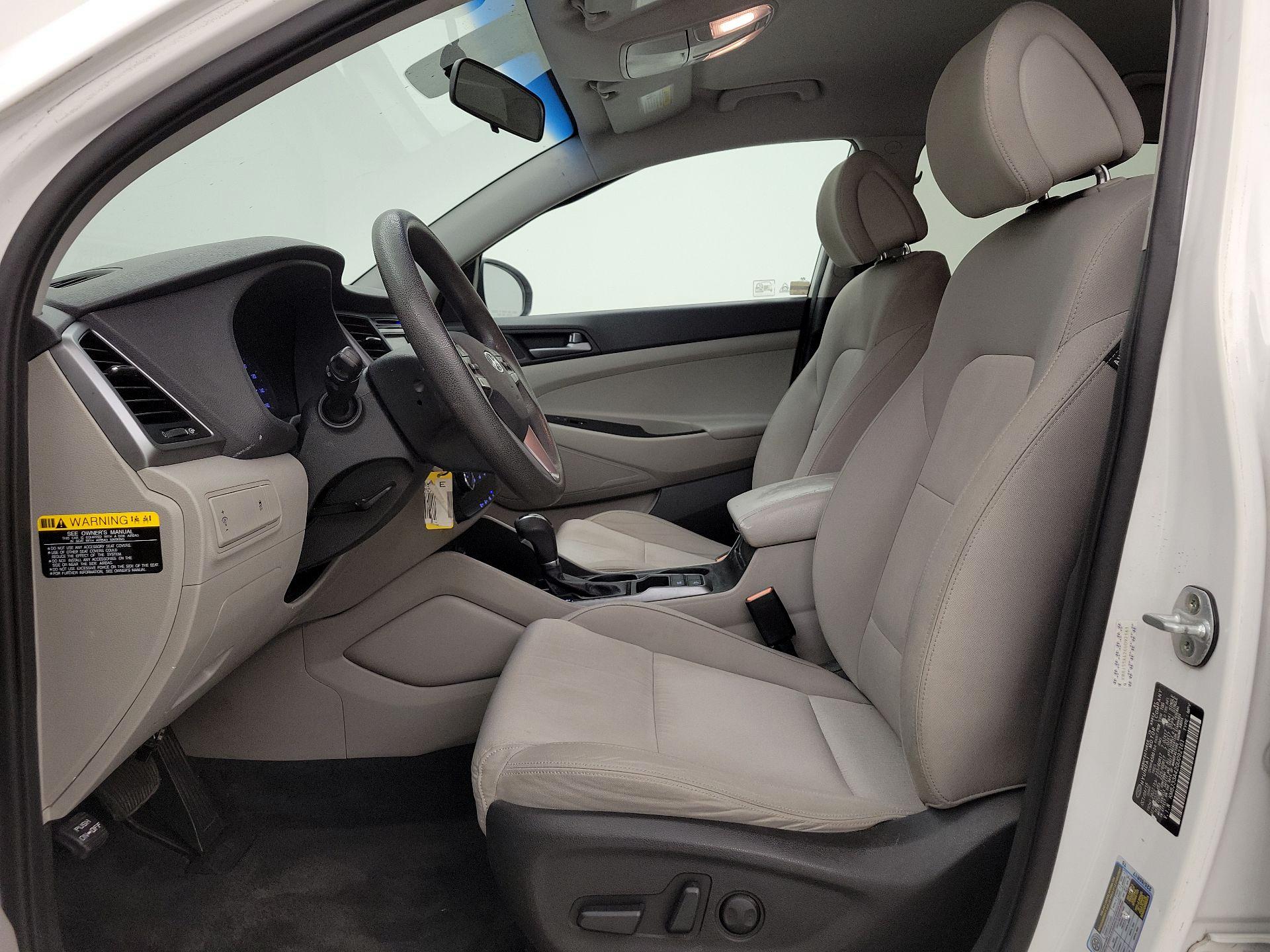 Thumbnail: 2016 Hyundai Tucson - 11