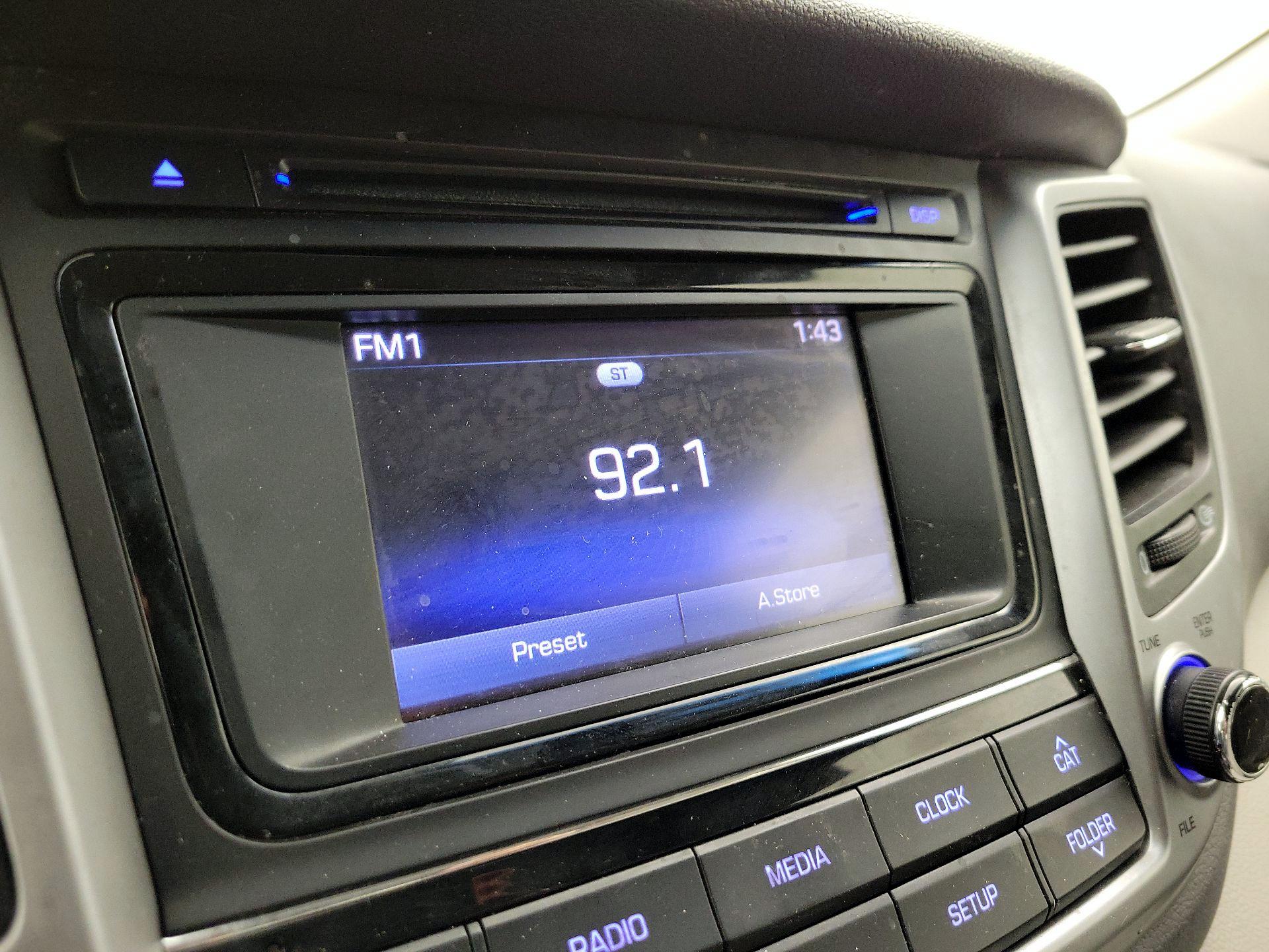 Thumbnail: 2016 Hyundai Tucson - 15