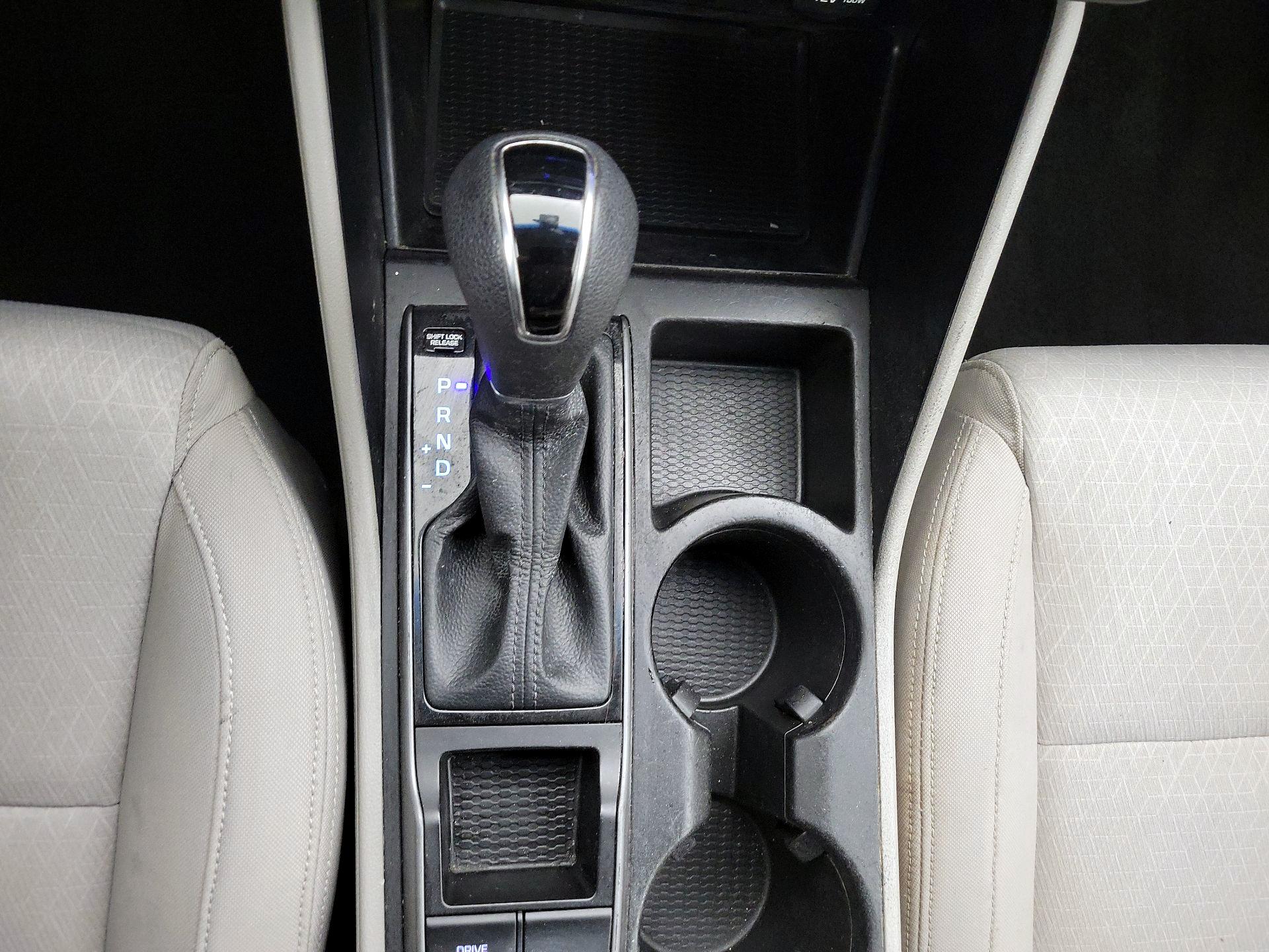 Thumbnail: 2016 Hyundai Tucson - 17