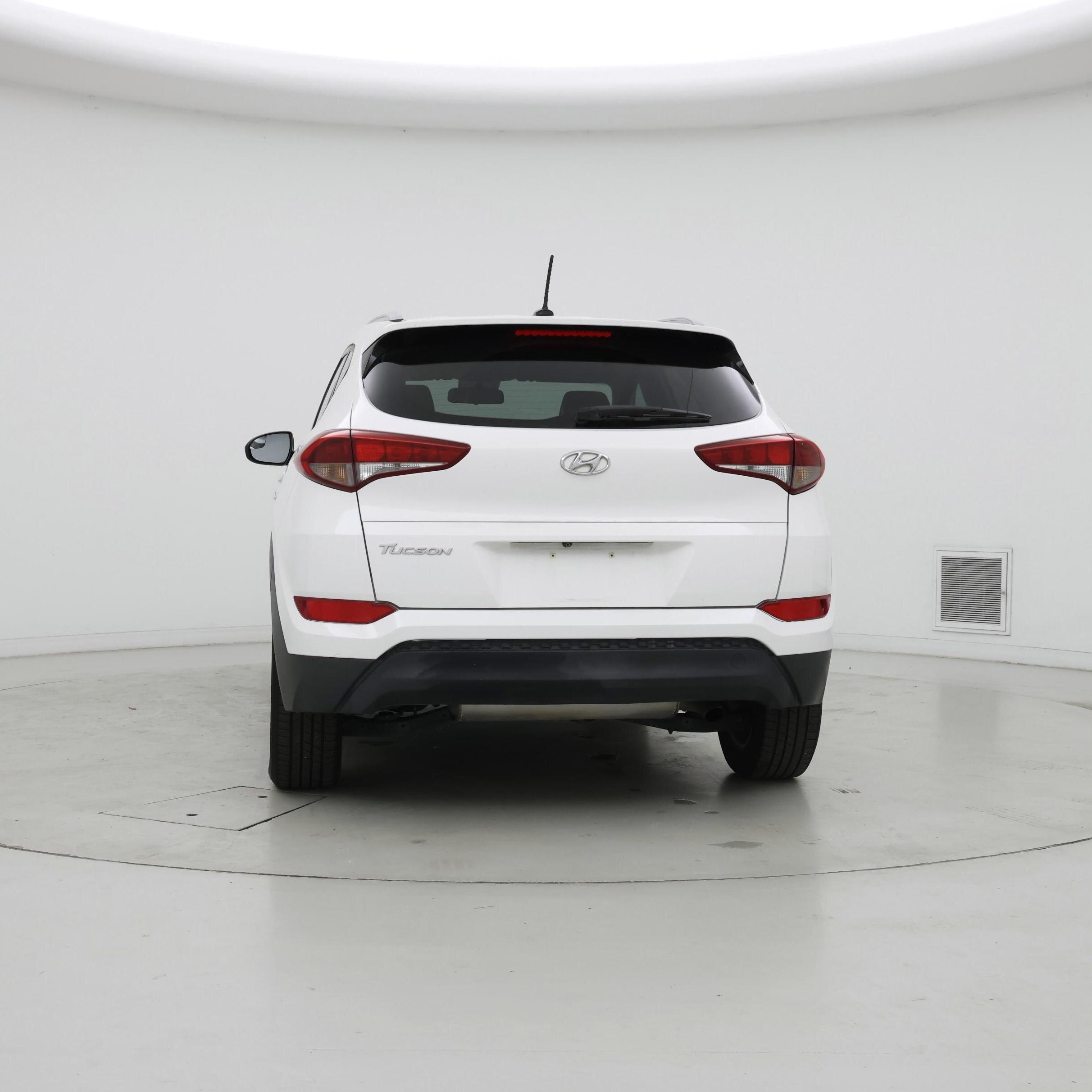 Thumbnail: 2016 Hyundai Tucson - 6