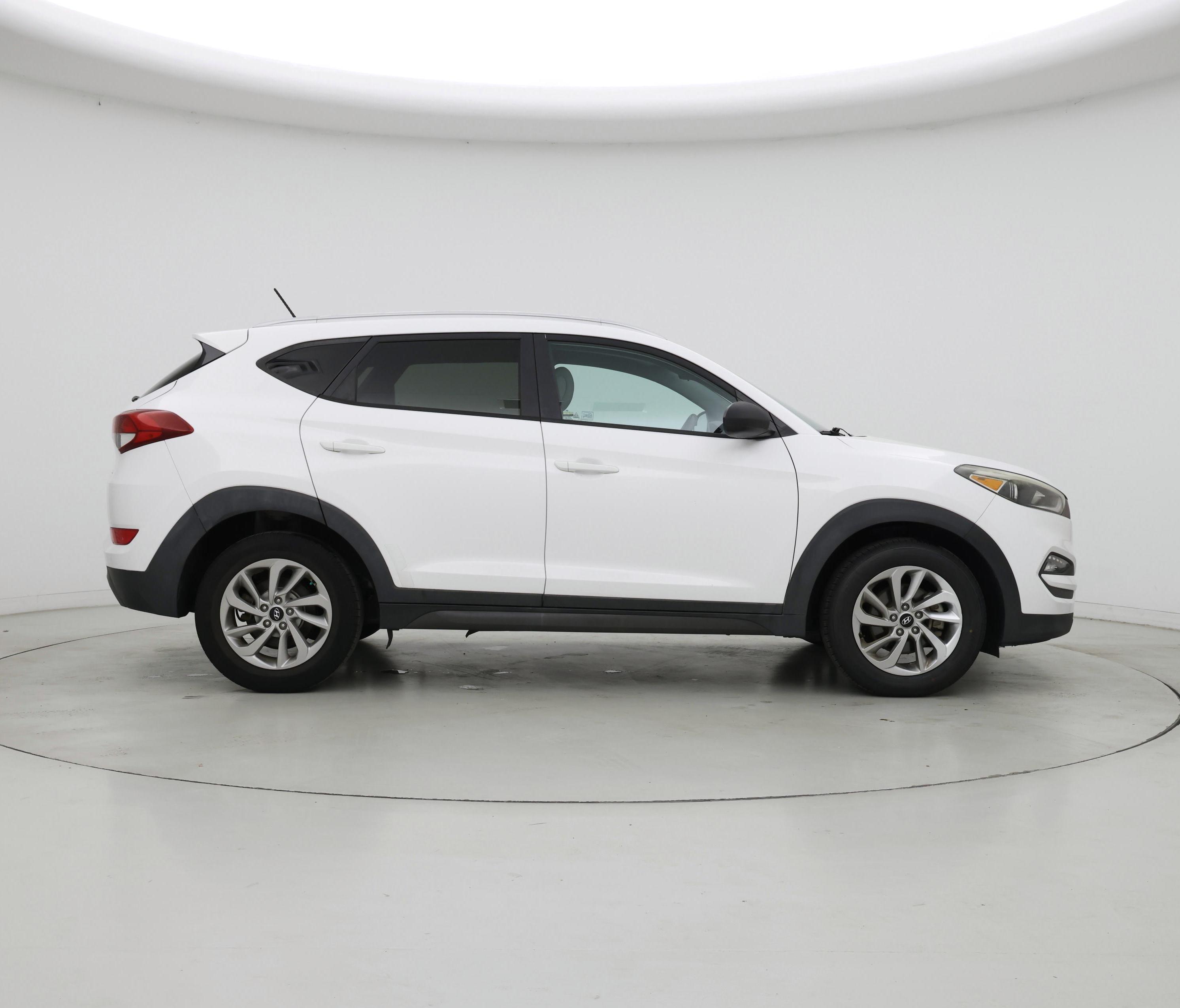 Thumbnail: 2016 Hyundai Tucson - 7