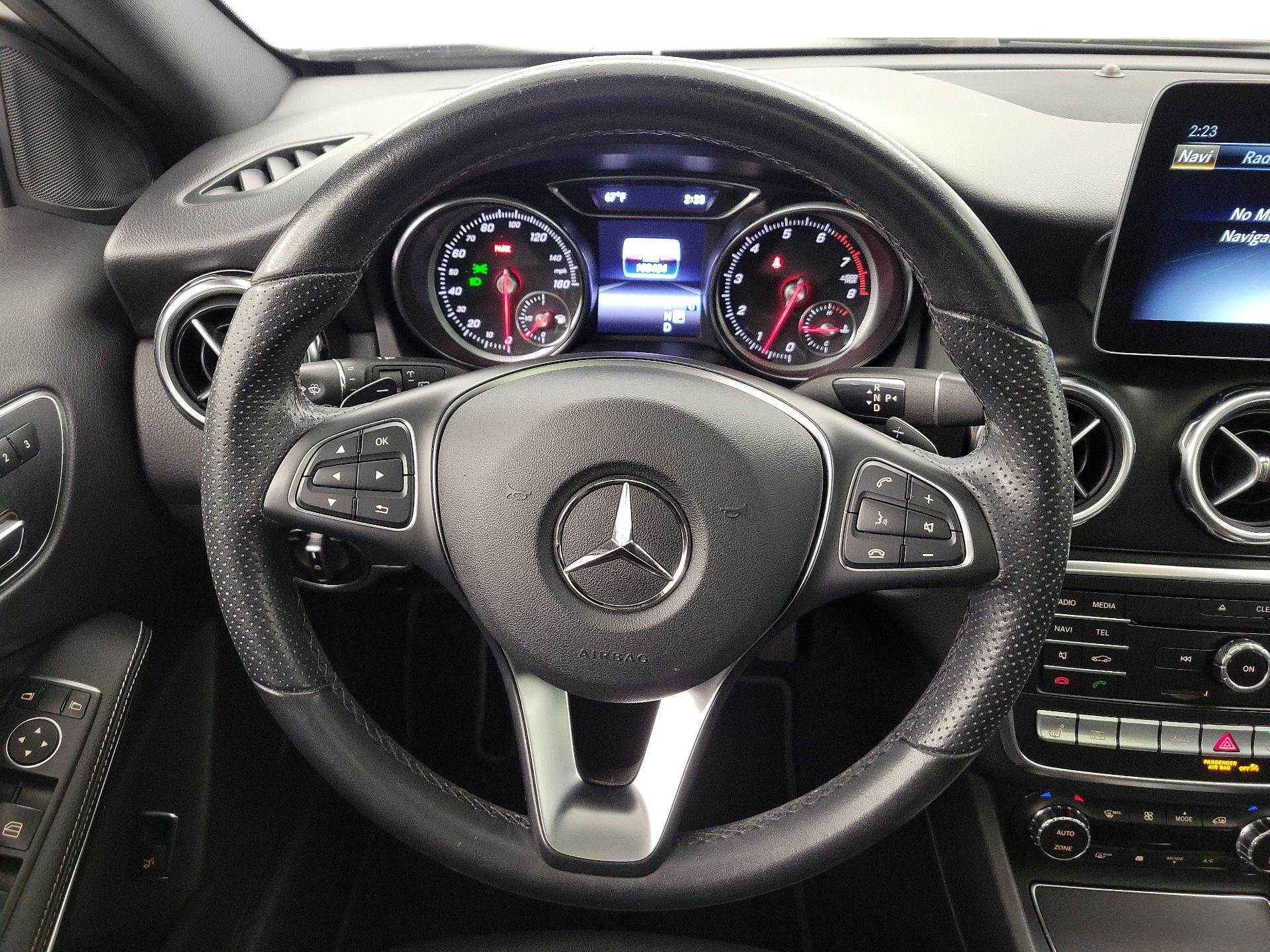 Thumbnail: 2019 Mercedes-Benz GLA - 10