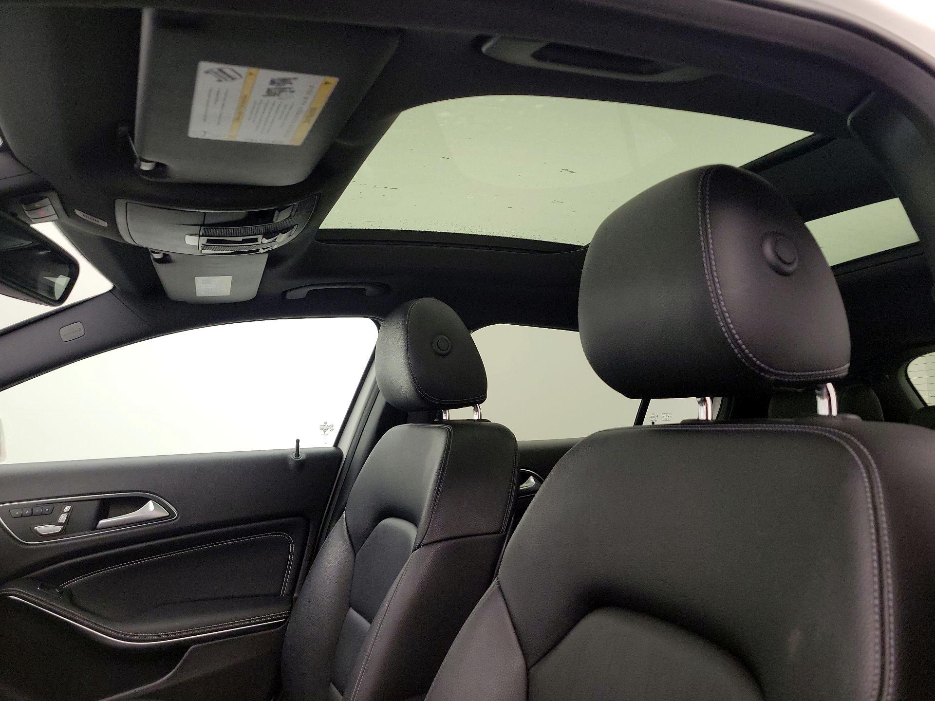 Thumbnail: 2019 Mercedes-Benz GLA - 19