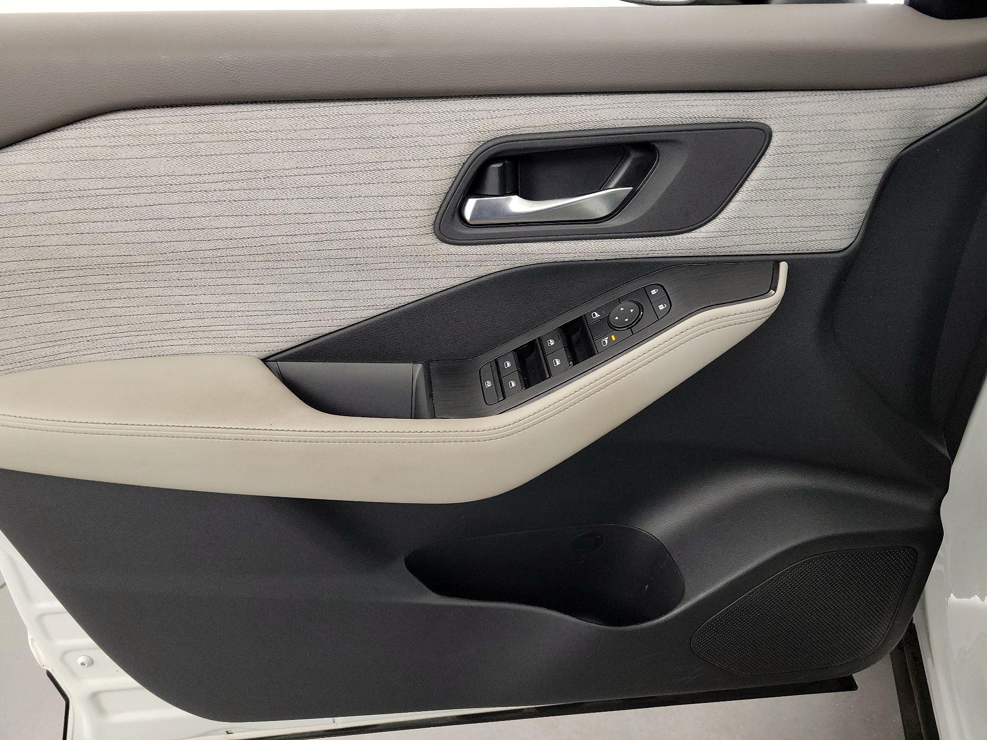 Thumbnail: 2023 Nissan Rogue - 12