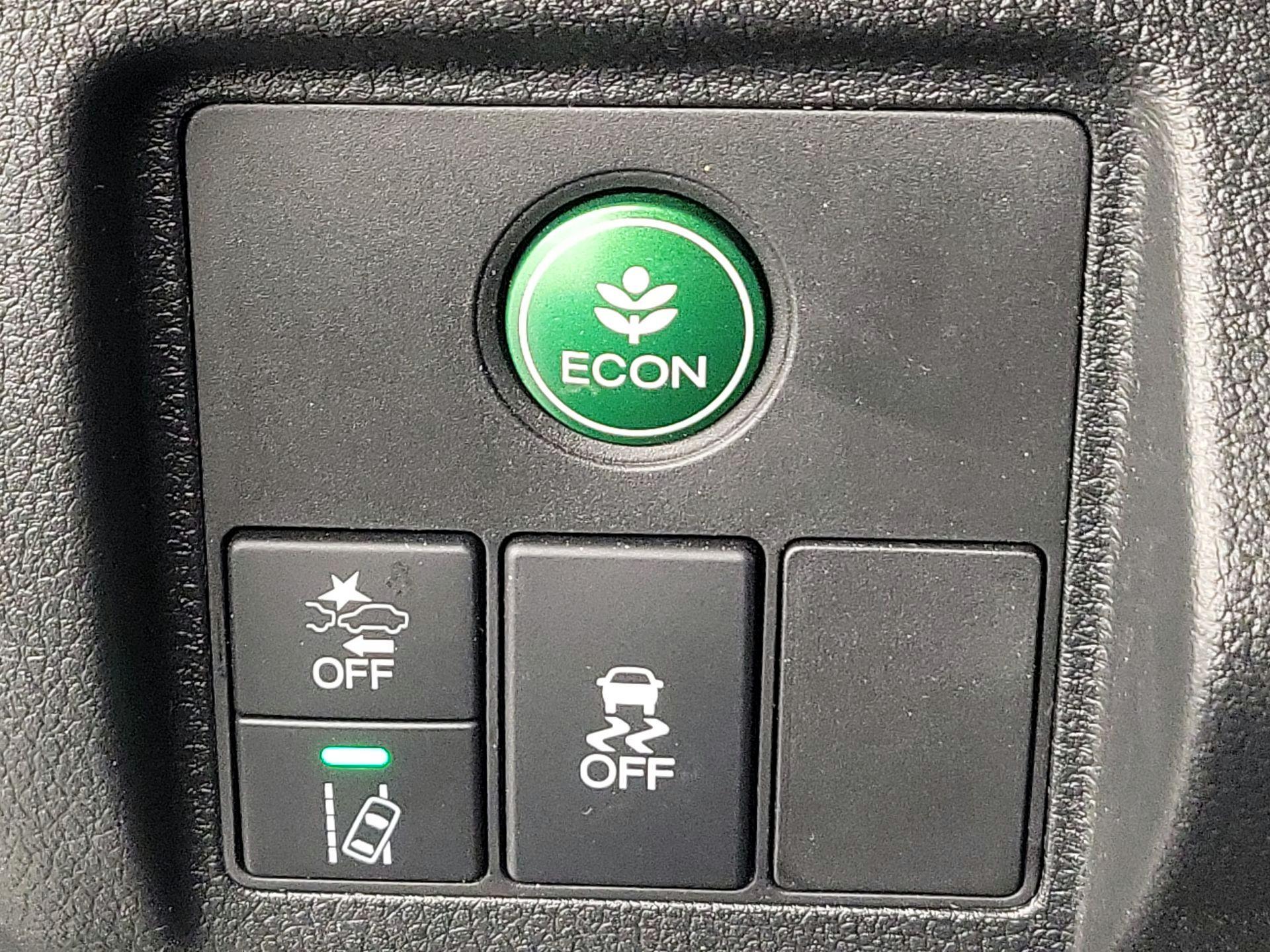 Thumbnail: 2019 Honda HR-V - 13