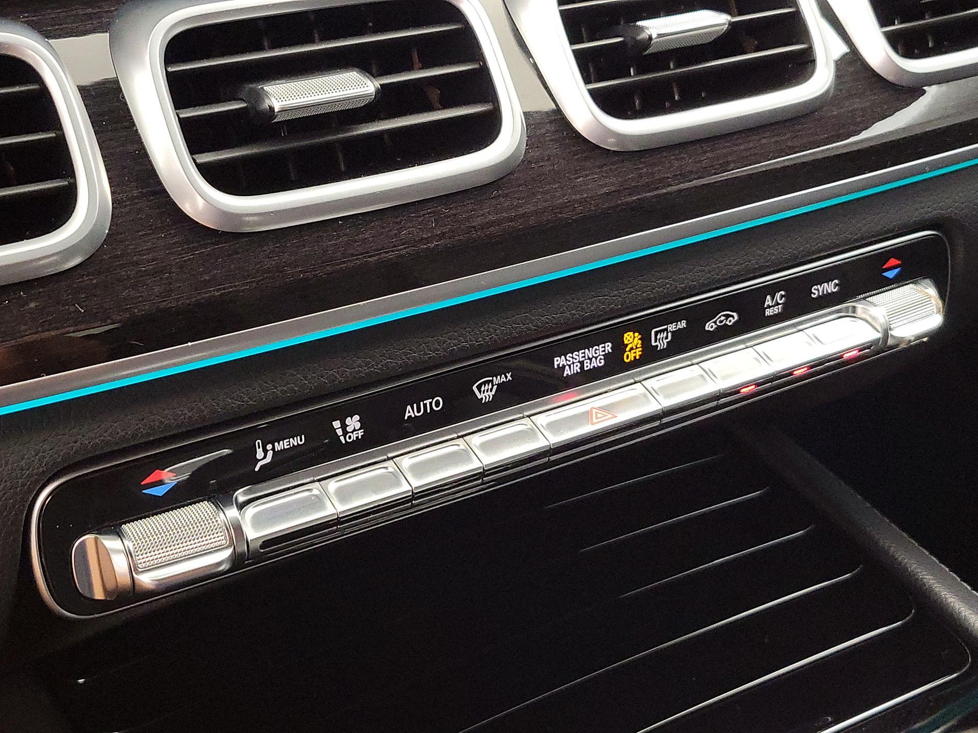 Thumbnail: 2020 Mercedes-Benz GLE - 17