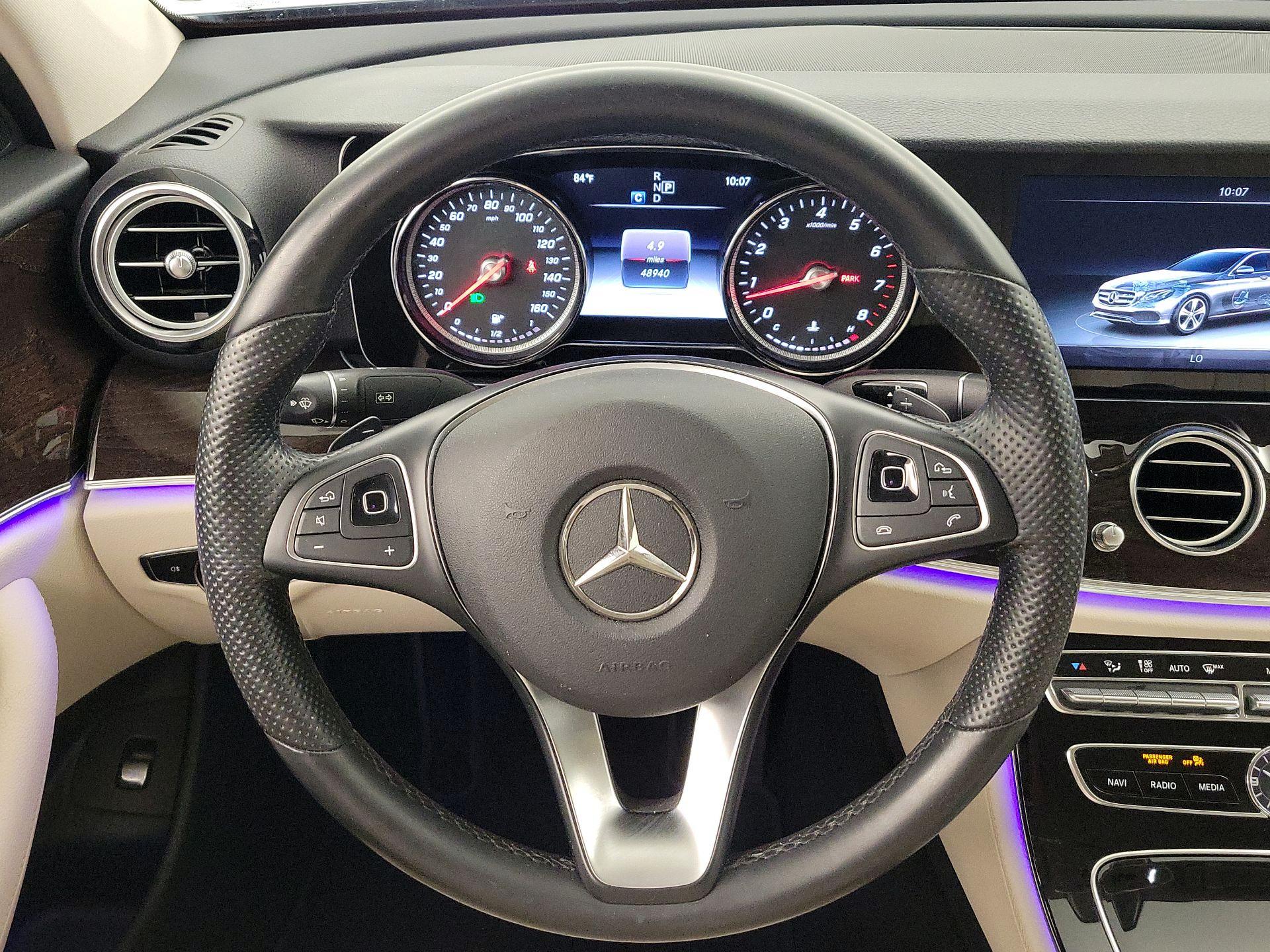 Thumbnail: 2017 Mercedes-Benz E-Class - 10