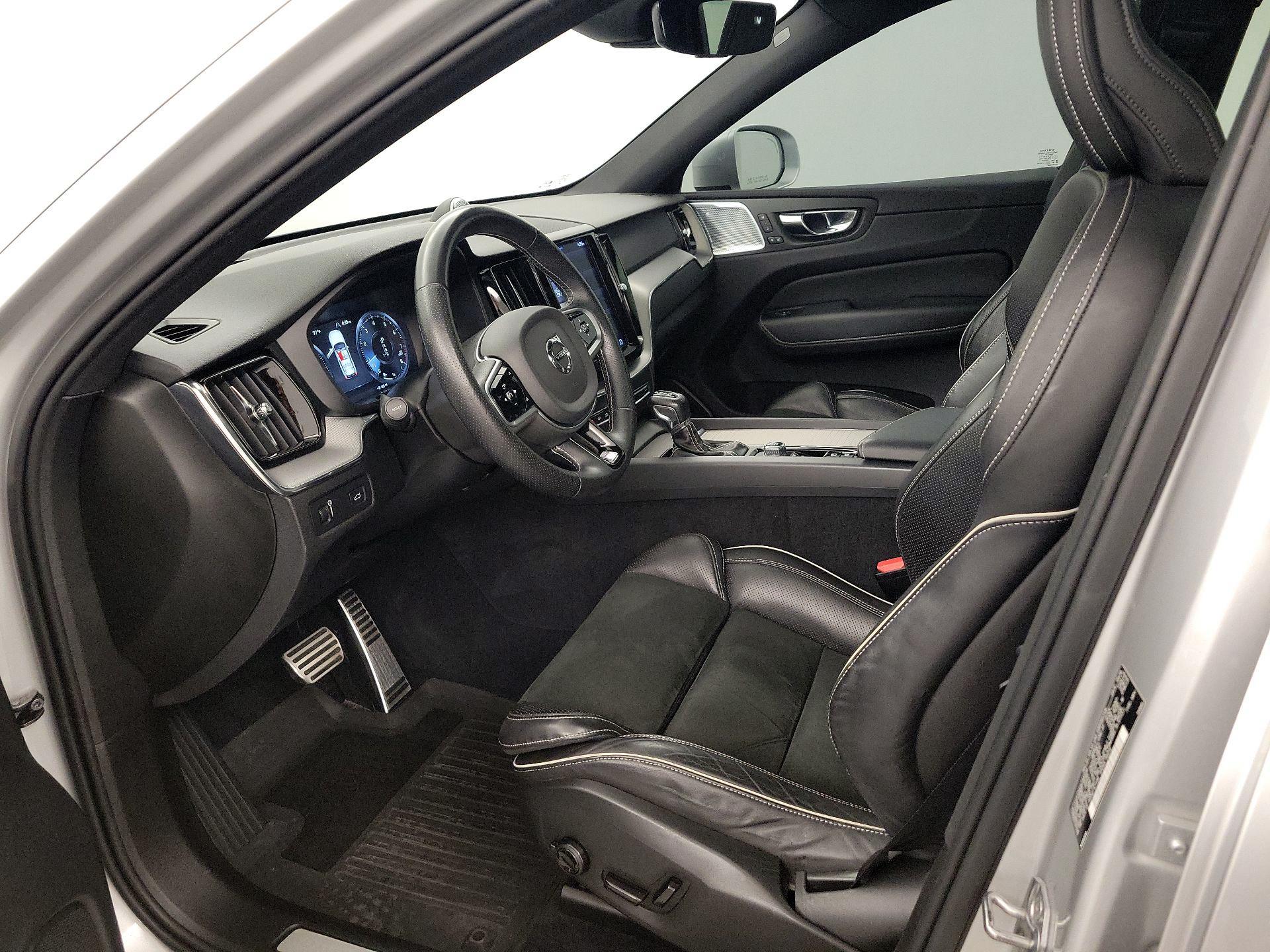 Thumbnail: 2019 Volvo XC60 - 11