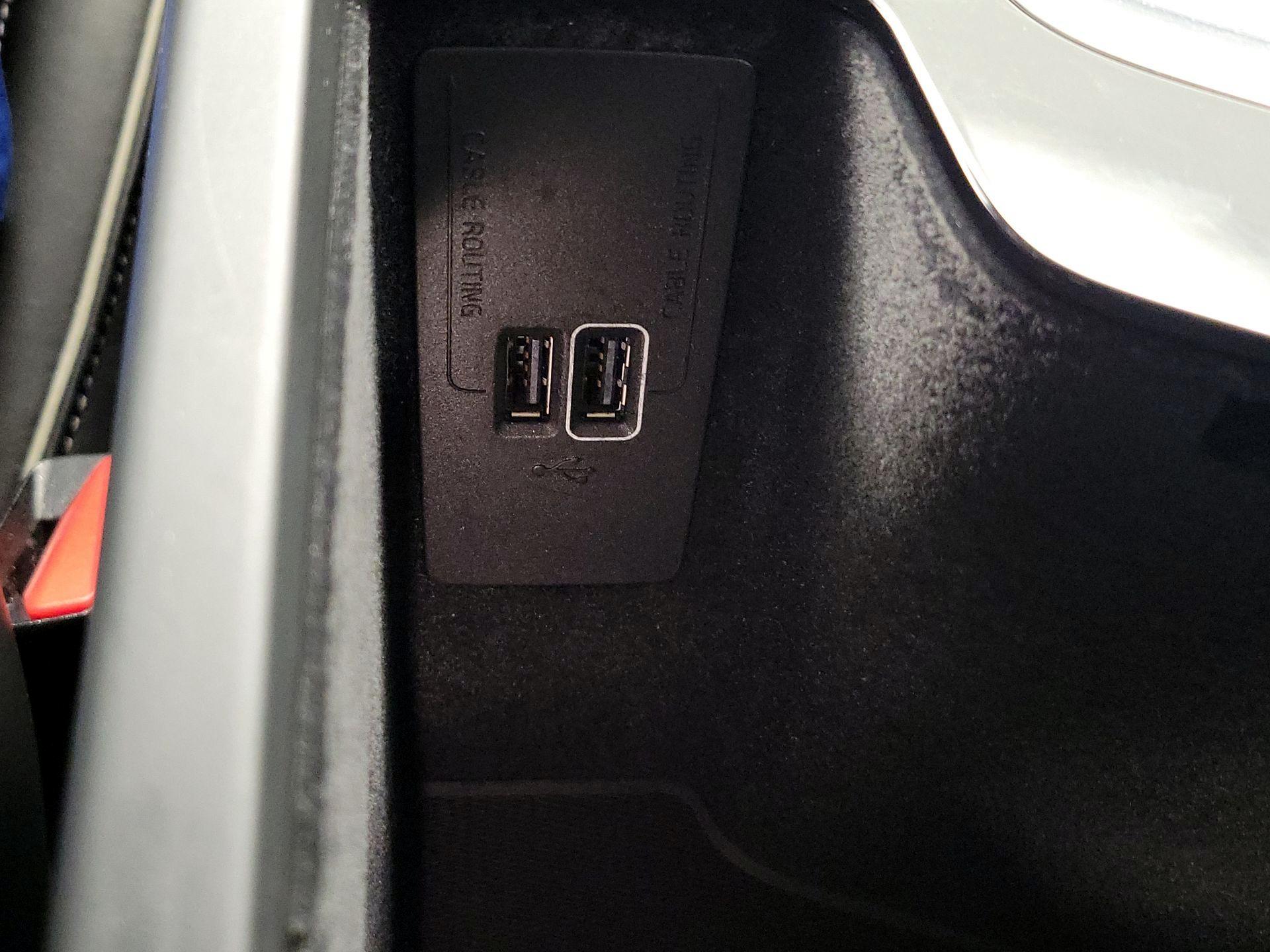 Thumbnail: 2019 Volvo XC60 - 19